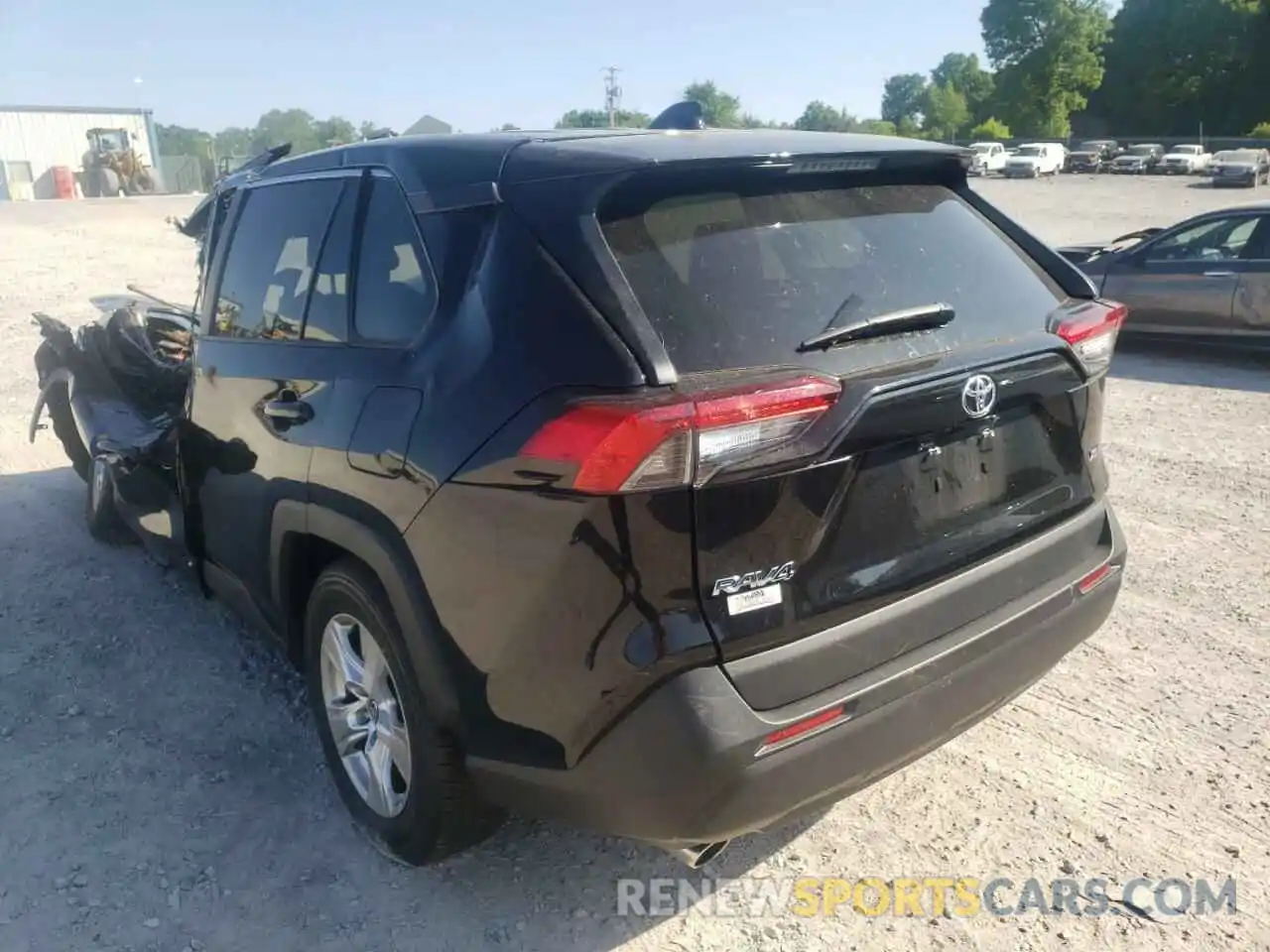 3 Photograph of a damaged car 2T3W1RFV4MC121437 TOYOTA RAV4 2021