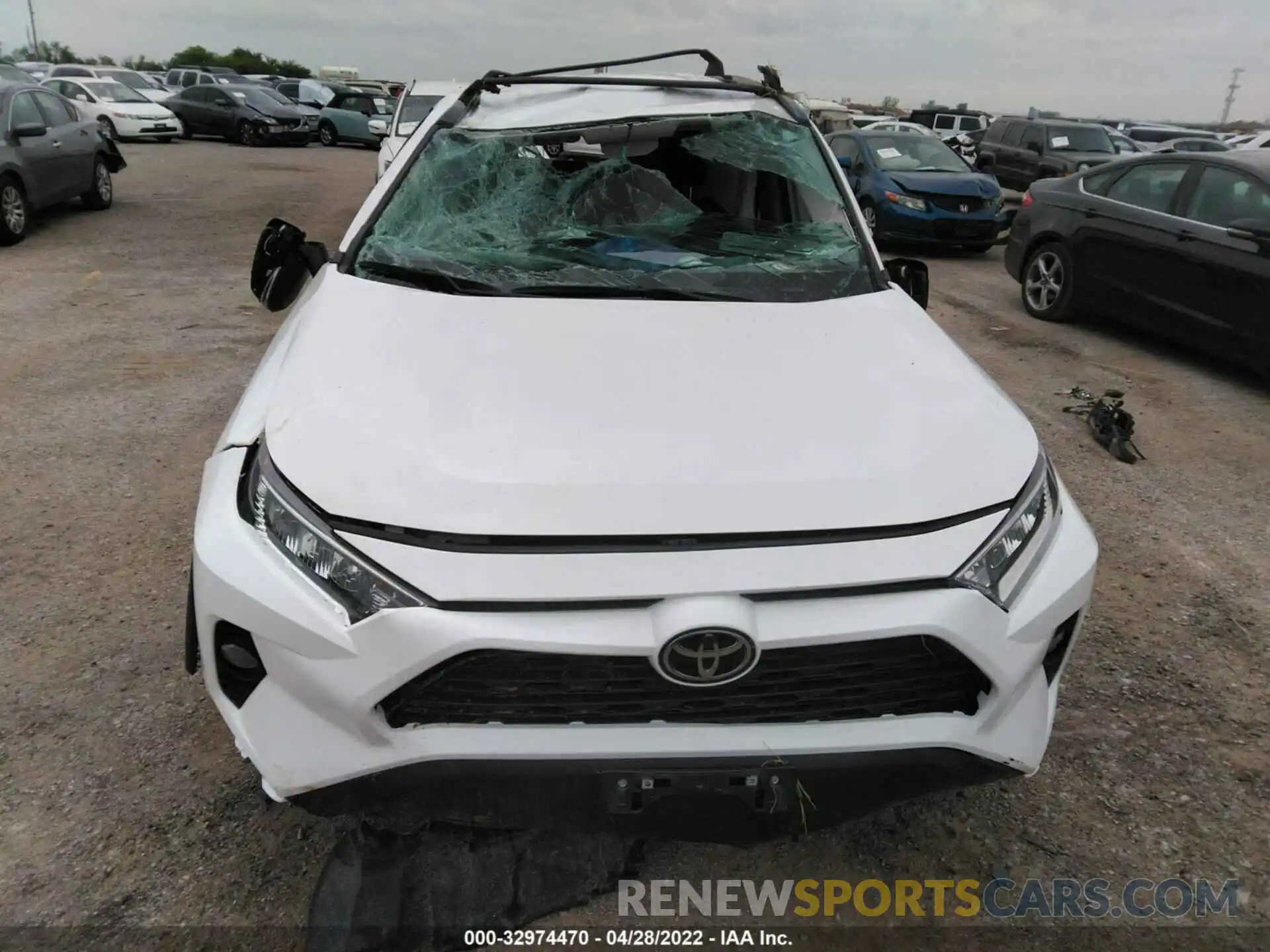 6 Photograph of a damaged car 2T3W1RFV4MC124757 TOYOTA RAV4 2021