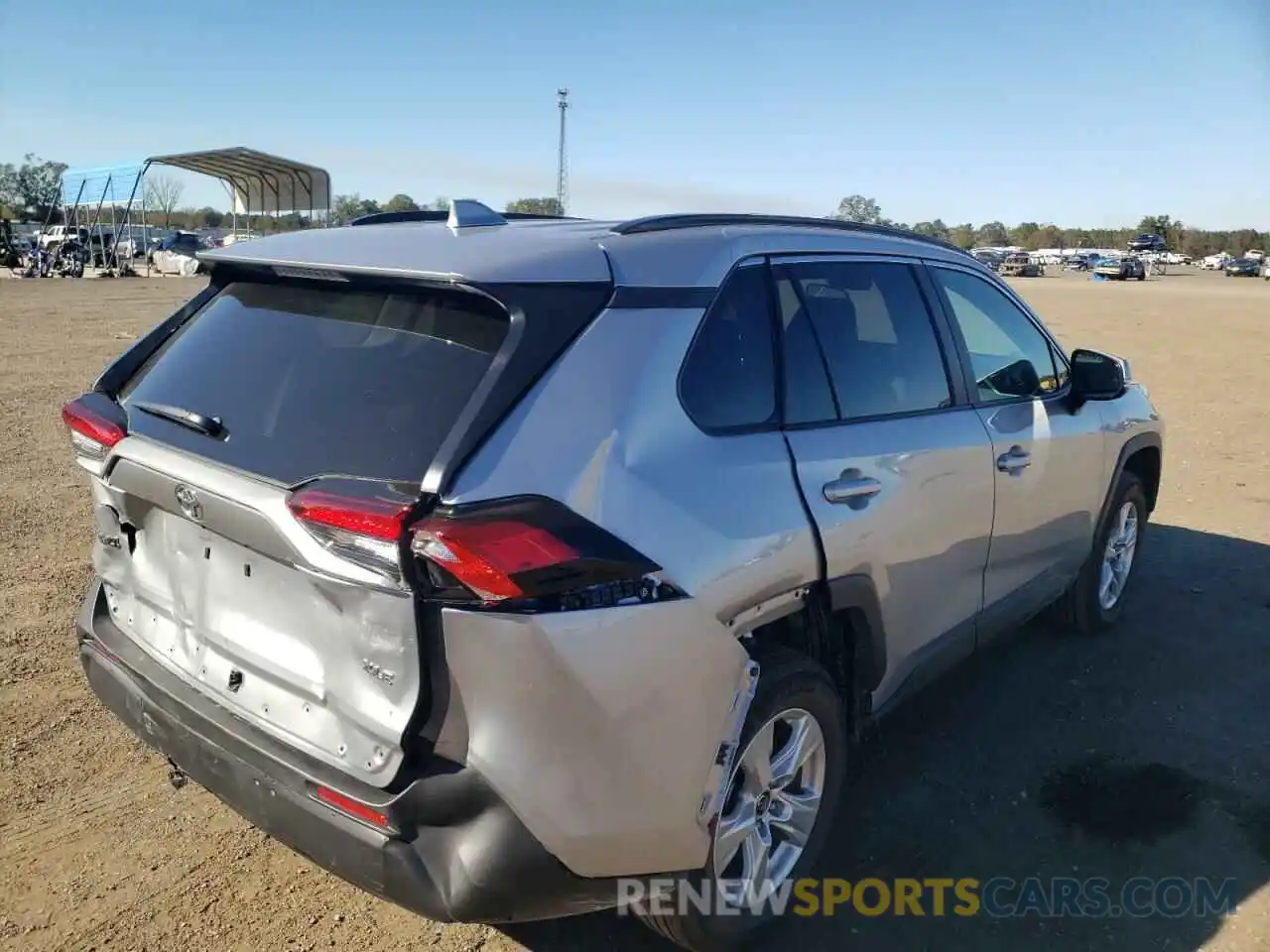 4 Photograph of a damaged car 2T3W1RFV4MC135046 TOYOTA RAV4 2021