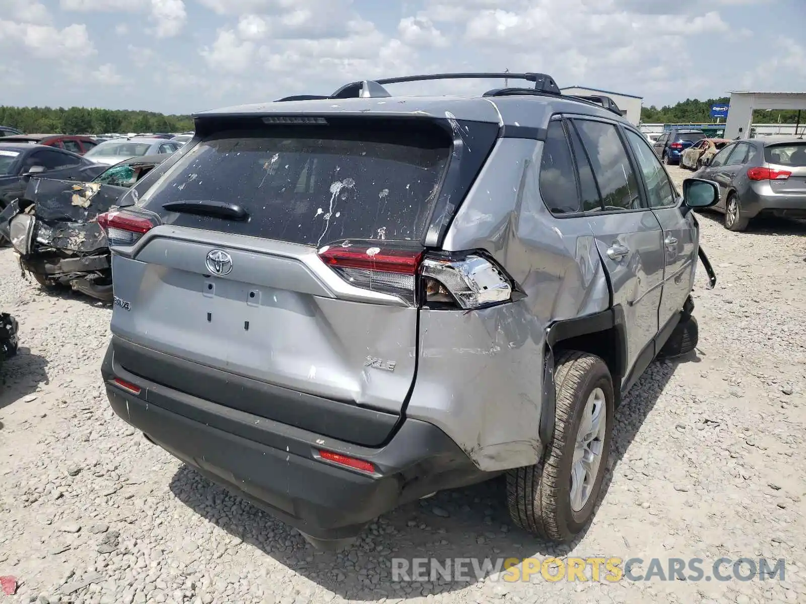 4 Photograph of a damaged car 2T3W1RFV4MC146614 TOYOTA RAV4 2021