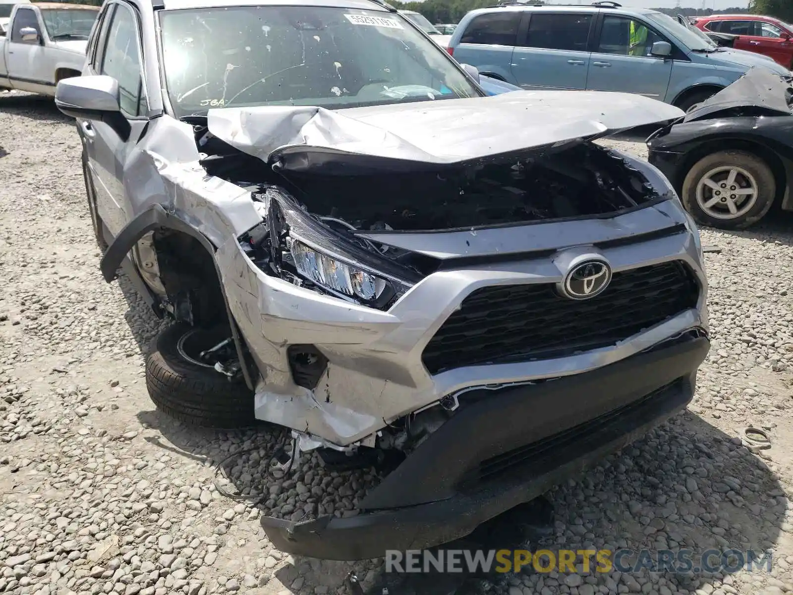 9 Photograph of a damaged car 2T3W1RFV4MC146614 TOYOTA RAV4 2021