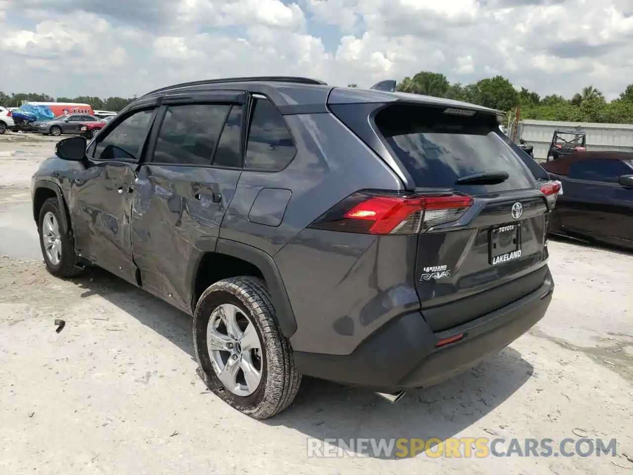 3 Photograph of a damaged car 2T3W1RFV4MC158312 TOYOTA RAV4 2021