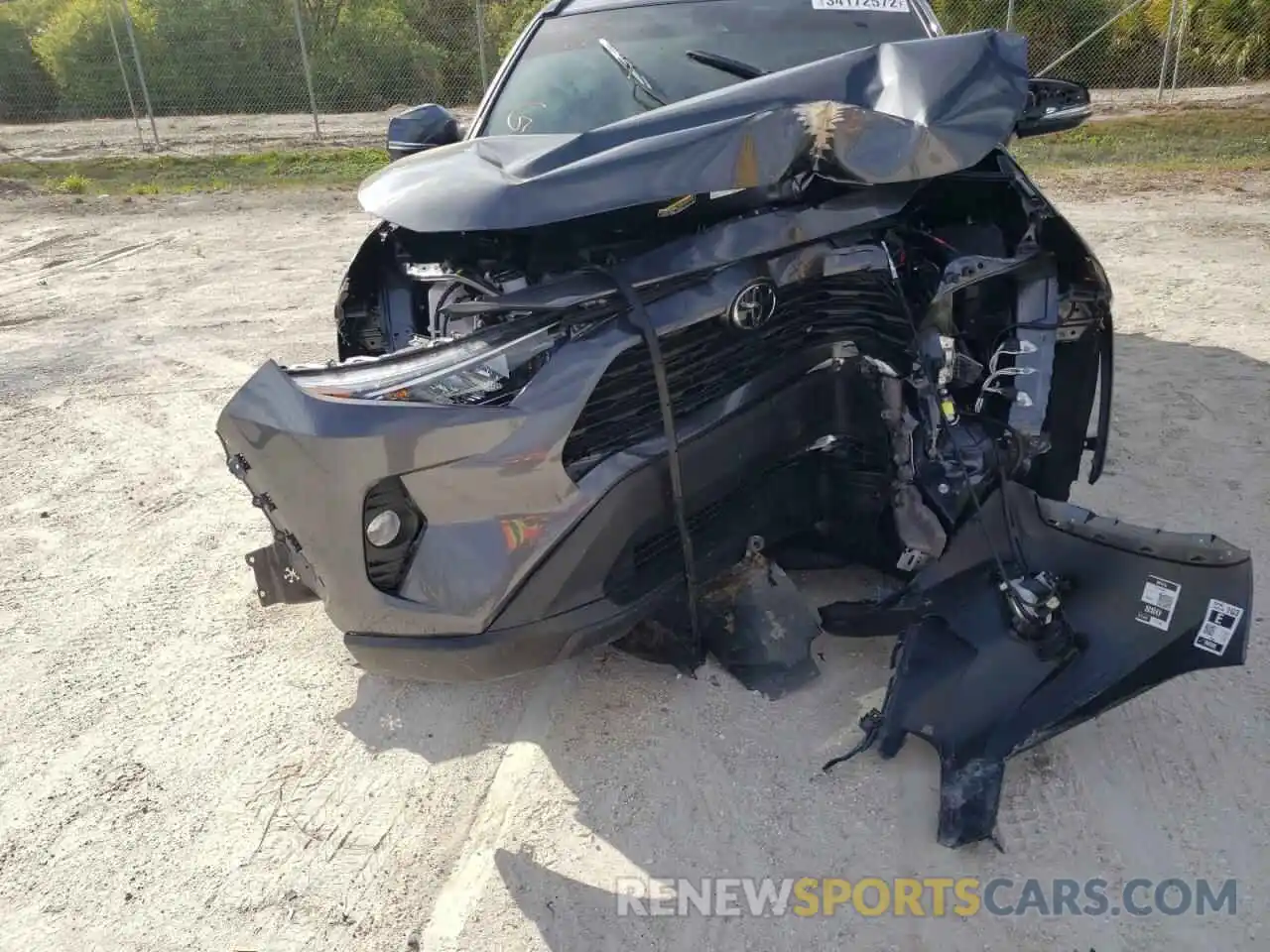 9 Photograph of a damaged car 2T3W1RFV4MC171898 TOYOTA RAV4 2021