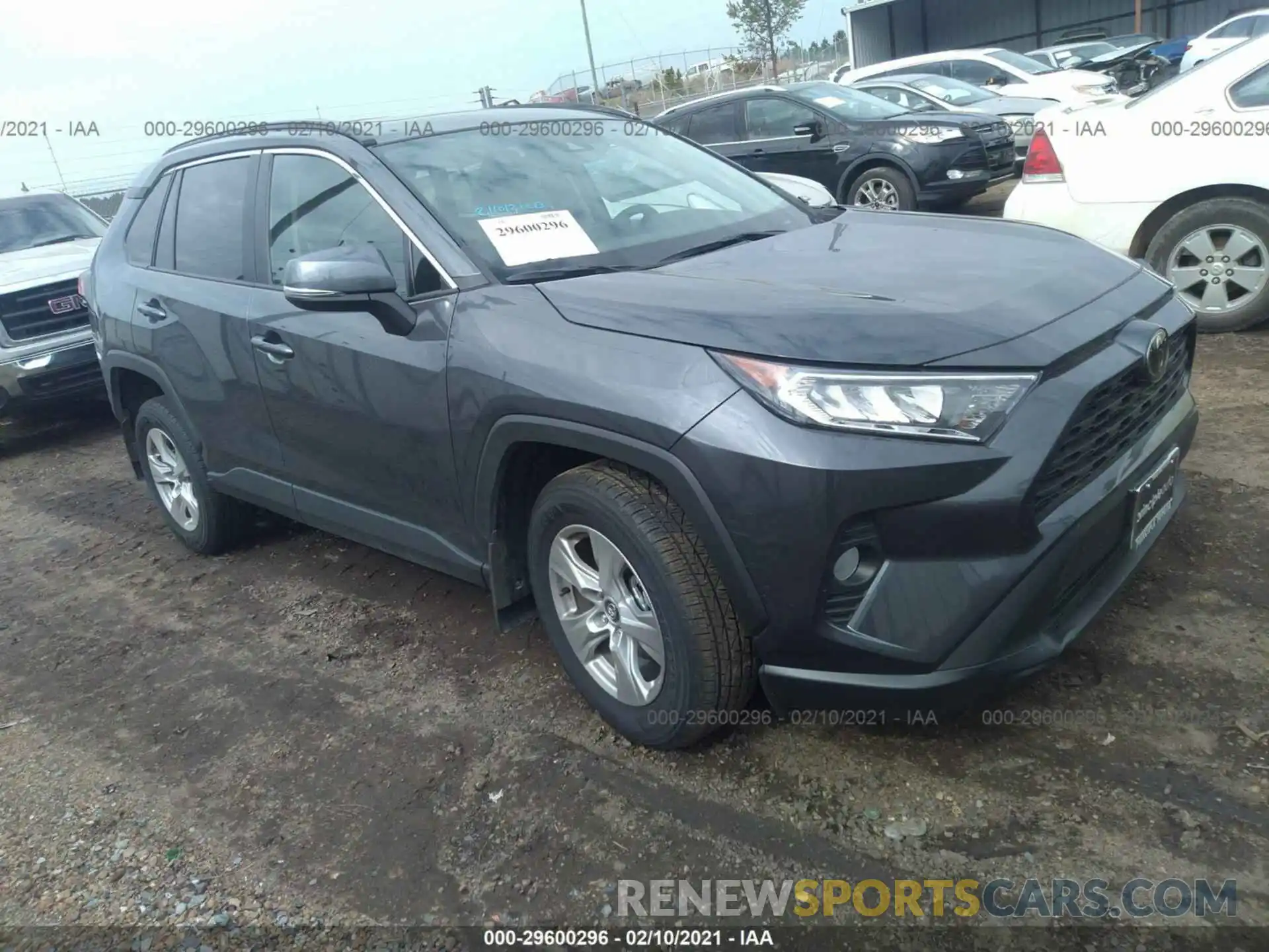 1 Photograph of a damaged car 2T3W1RFV4MW111800 TOYOTA RAV4 2021