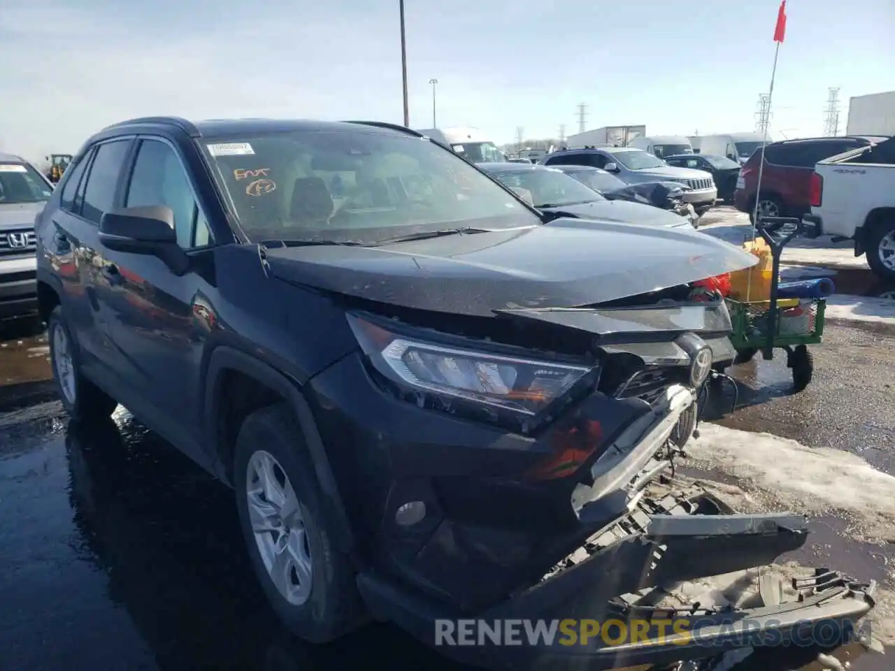 1 Photograph of a damaged car 2T3W1RFV4MW118455 TOYOTA RAV4 2021