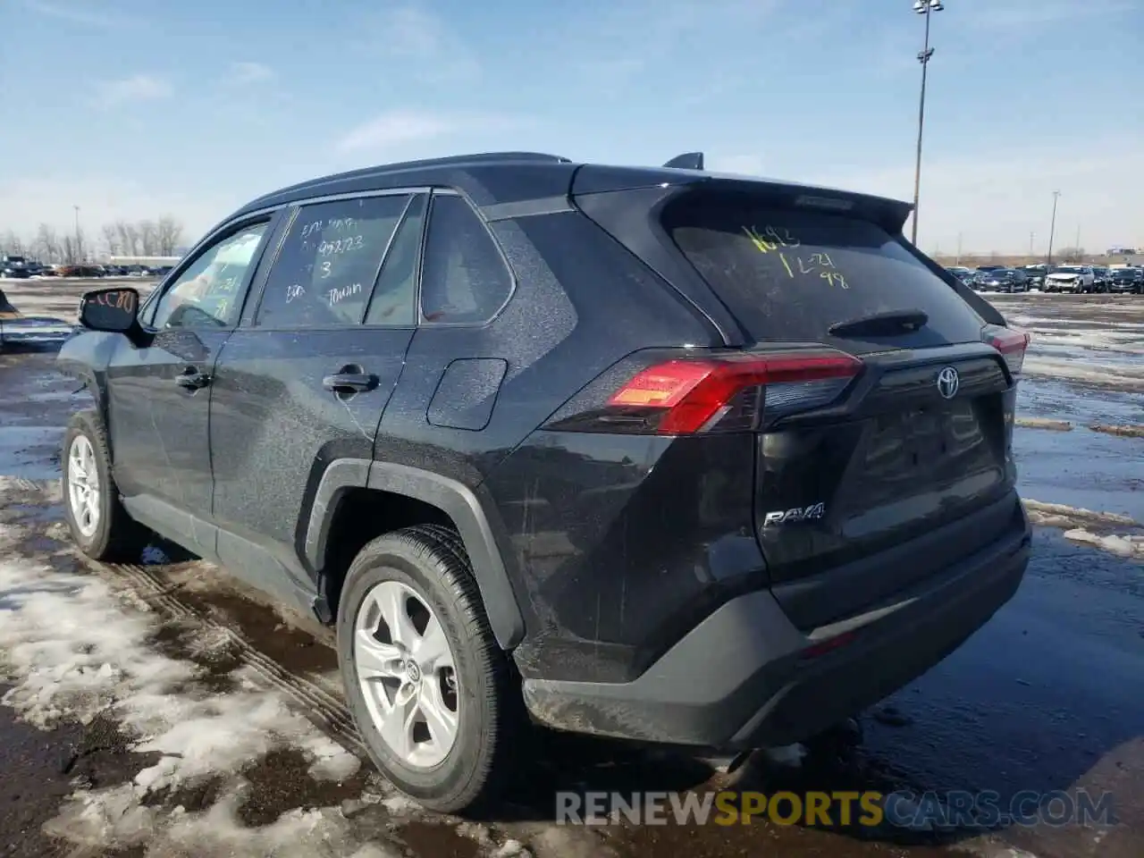 3 Photograph of a damaged car 2T3W1RFV4MW118455 TOYOTA RAV4 2021