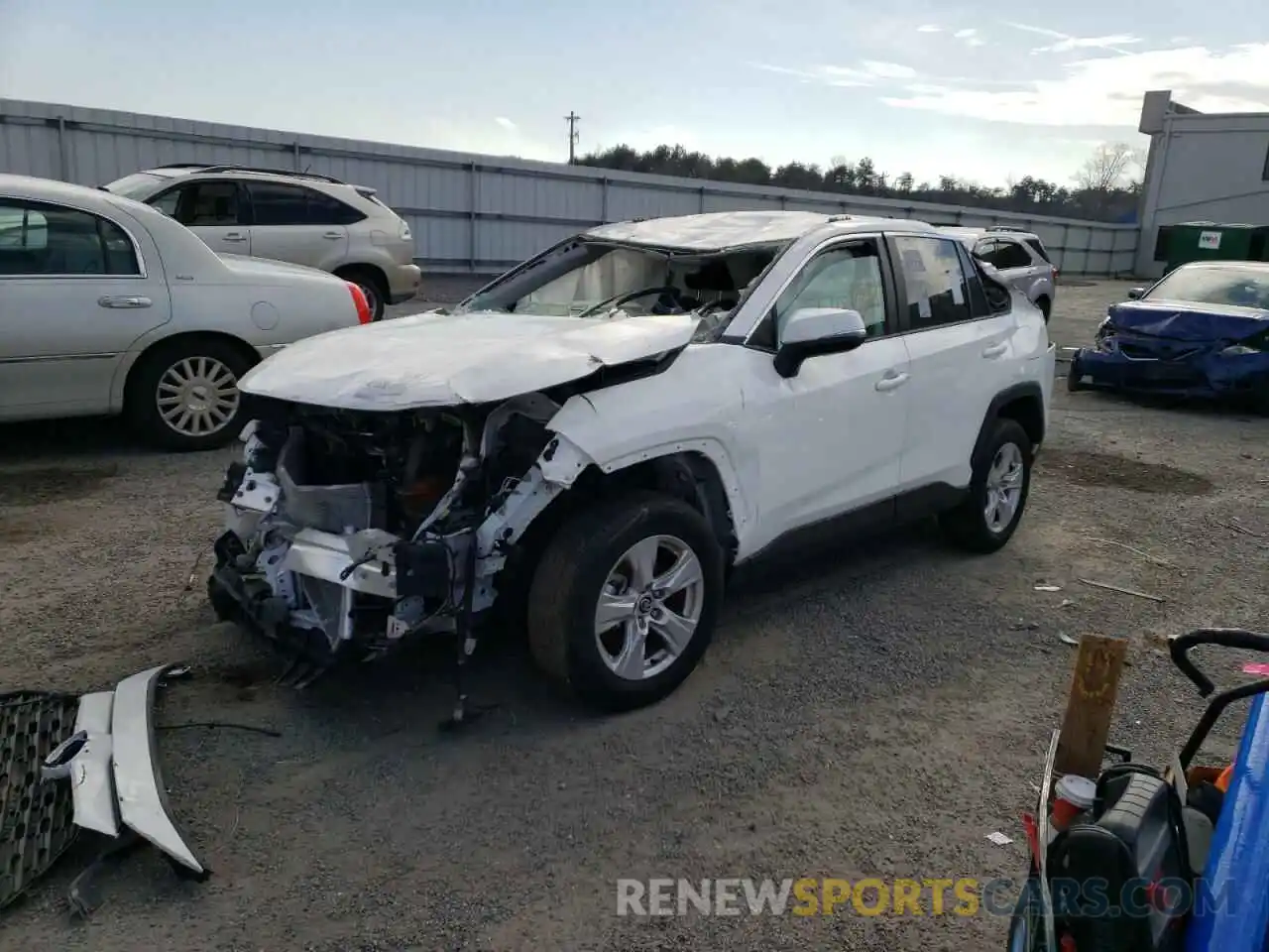 2 Photograph of a damaged car 2T3W1RFV4MW118794 TOYOTA RAV4 2021