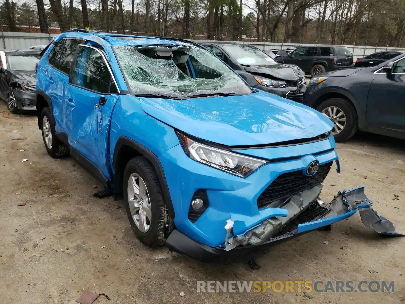 1 Photograph of a damaged car 2T3W1RFV4MW121145 TOYOTA RAV4 2021