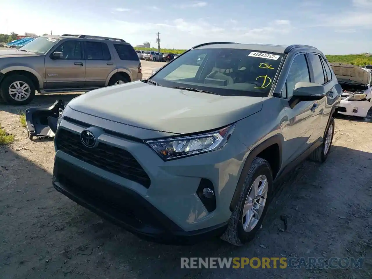 2 Photograph of a damaged car 2T3W1RFV4MW132694 TOYOTA RAV4 2021