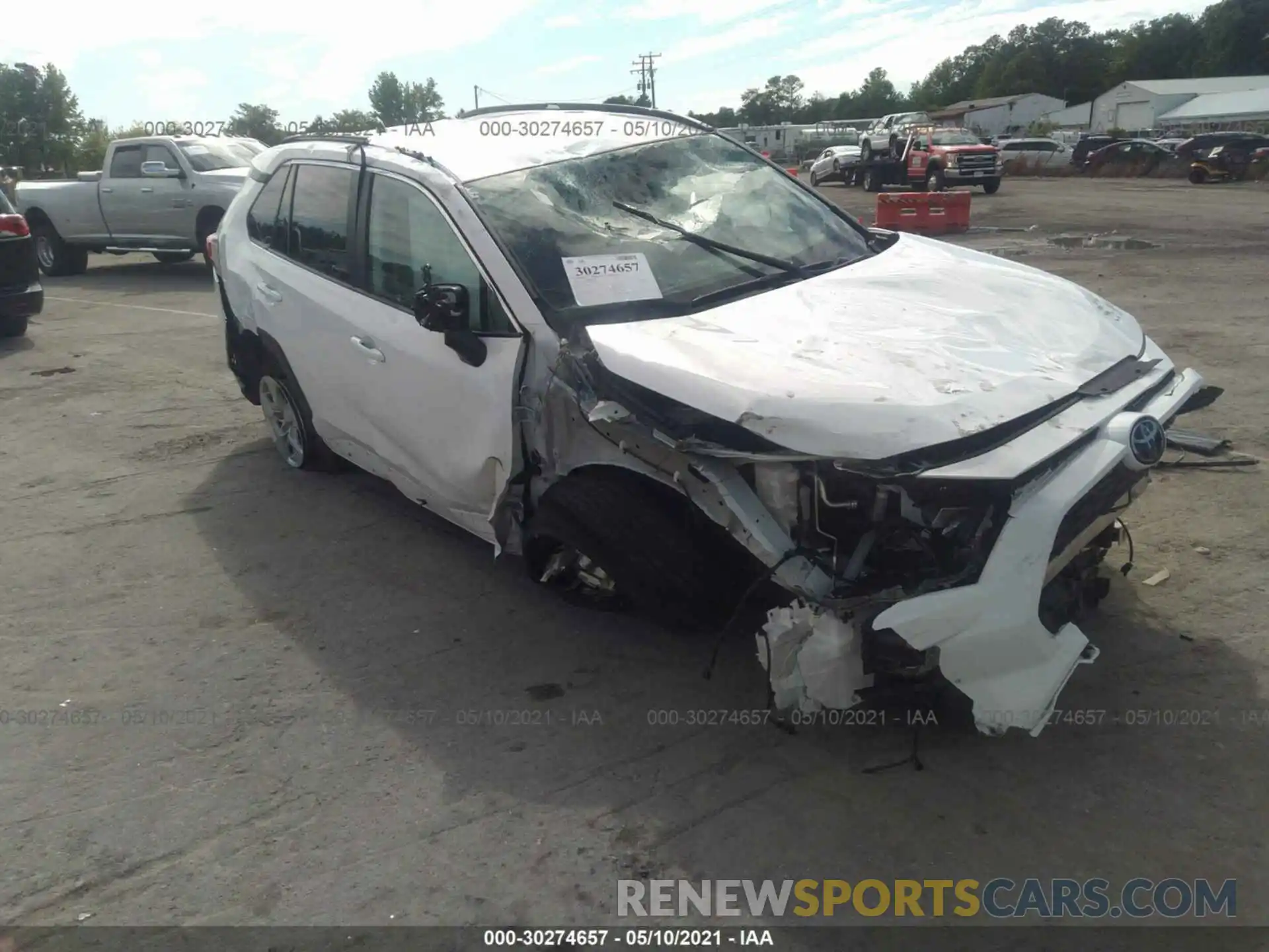 1 Photograph of a damaged car 2T3W1RFV4MW133862 TOYOTA RAV4 2021