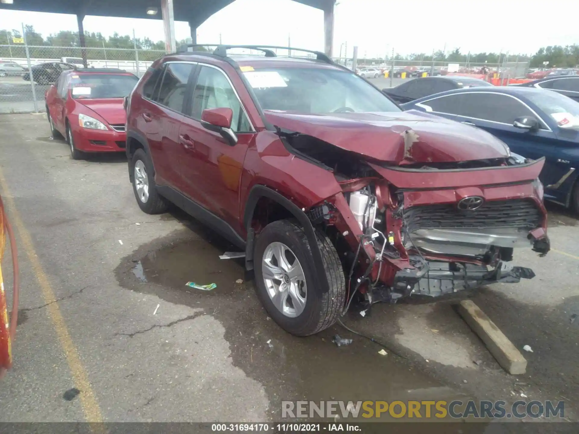 1 Photograph of a damaged car 2T3W1RFV4MW139337 TOYOTA RAV4 2021