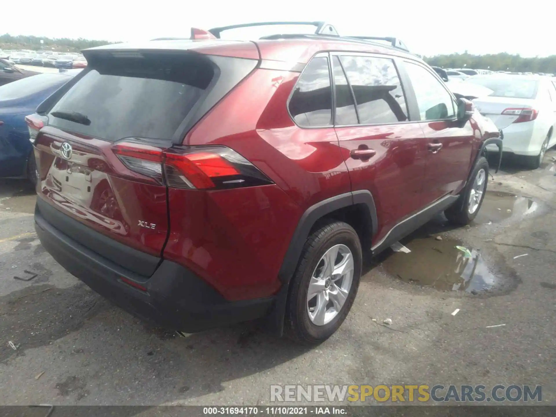 4 Photograph of a damaged car 2T3W1RFV4MW139337 TOYOTA RAV4 2021