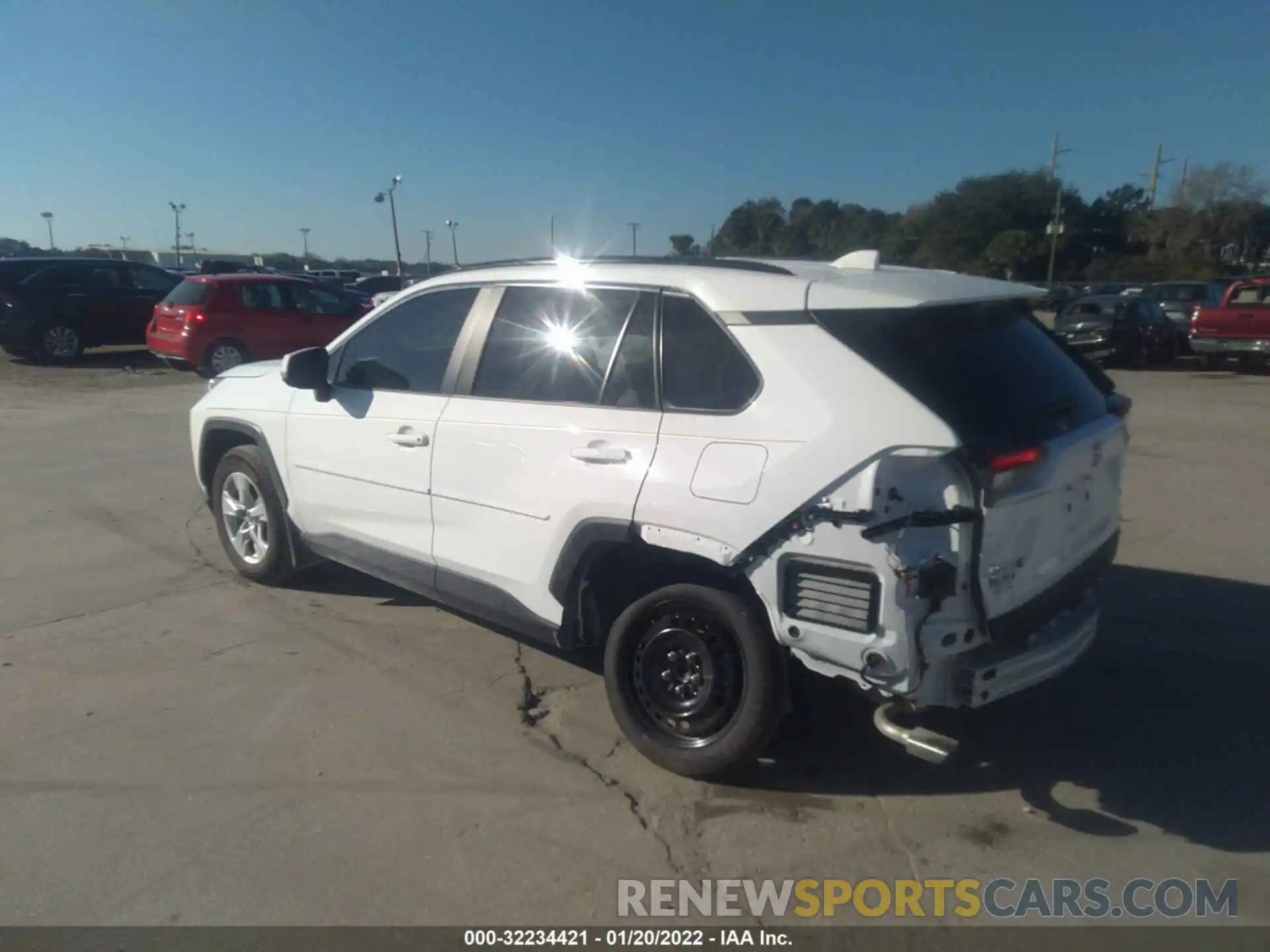 3 Photograph of a damaged car 2T3W1RFV4MW140360 TOYOTA RAV4 2021