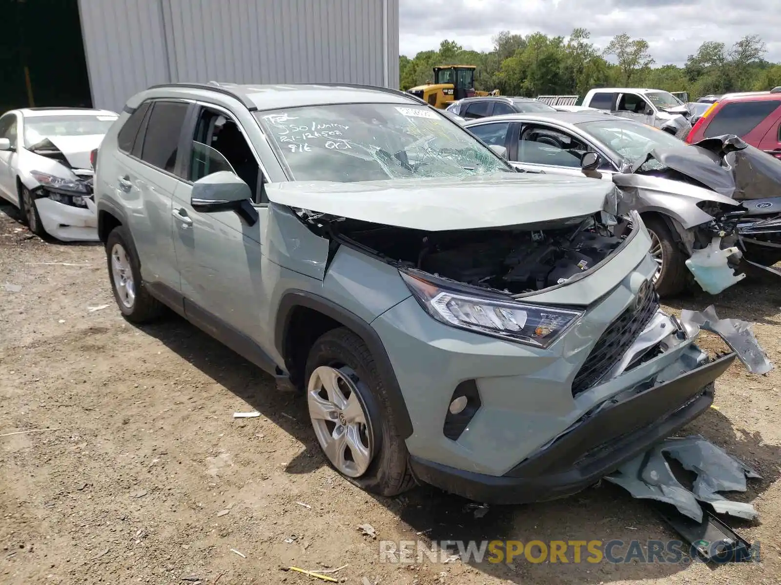 1 Photograph of a damaged car 2T3W1RFV4MW147373 TOYOTA RAV4 2021