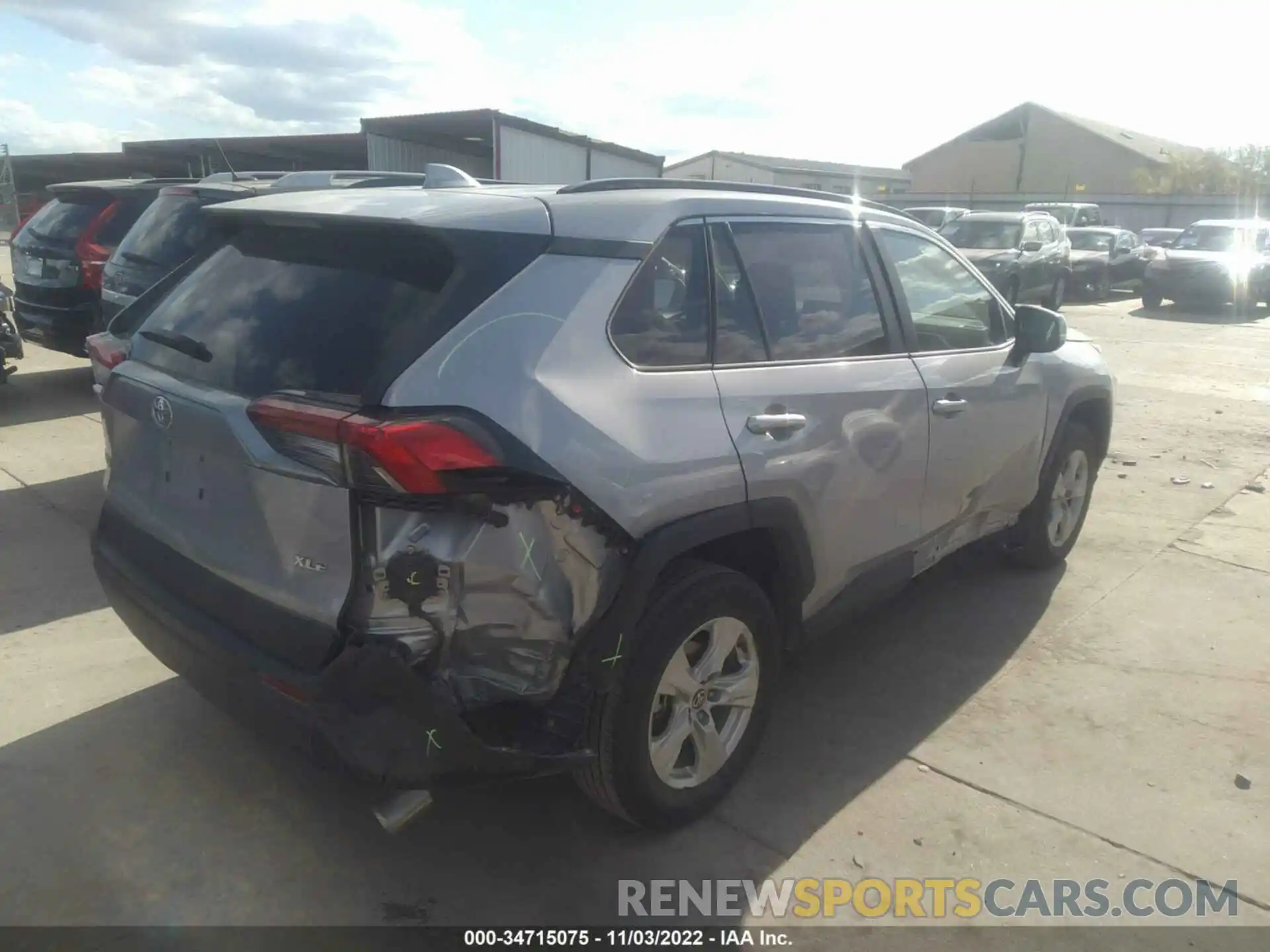 4 Photograph of a damaged car 2T3W1RFV4MW150287 TOYOTA RAV4 2021