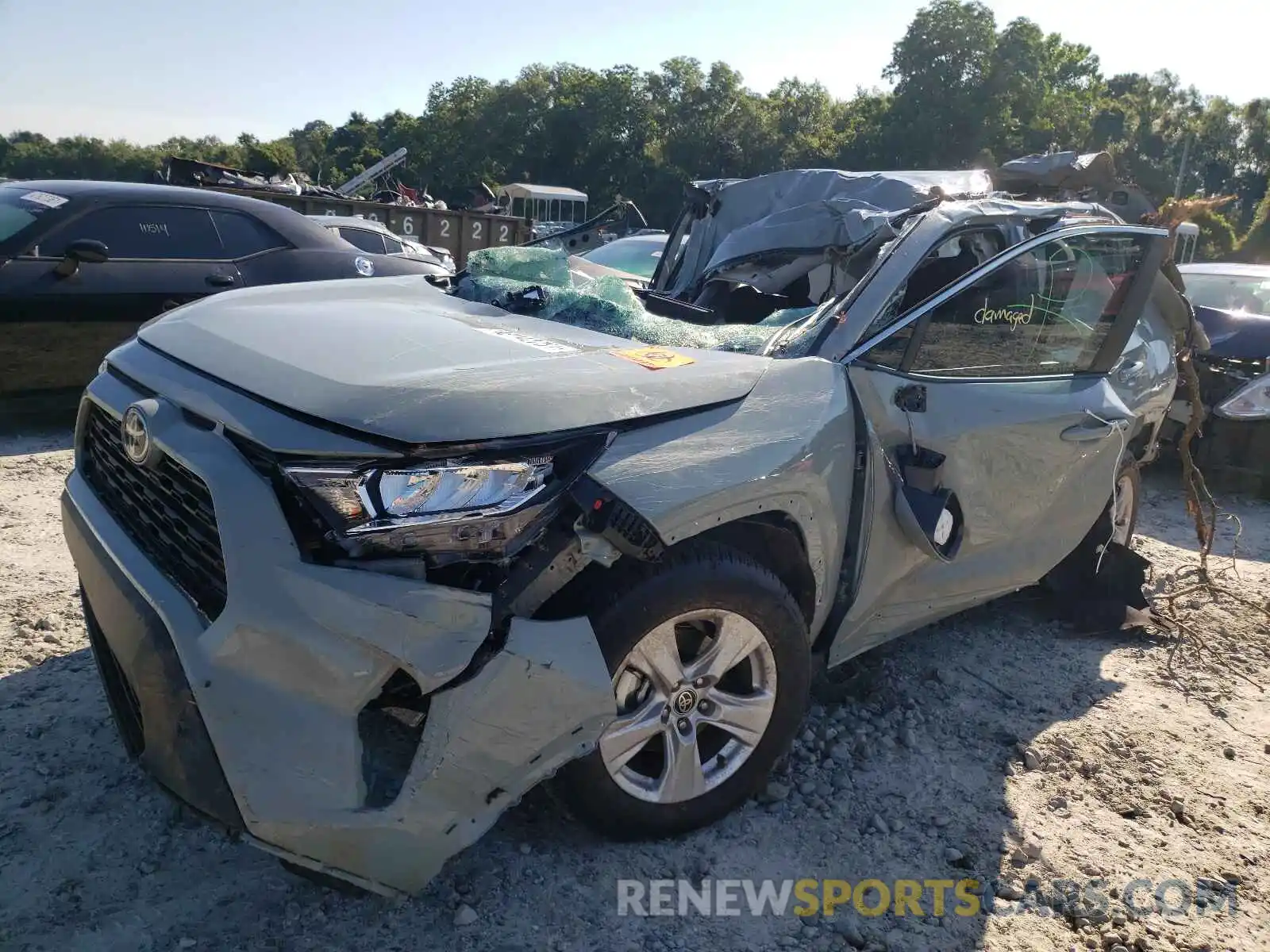 2 Photograph of a damaged car 2T3W1RFV4MW151200 TOYOTA RAV4 2021