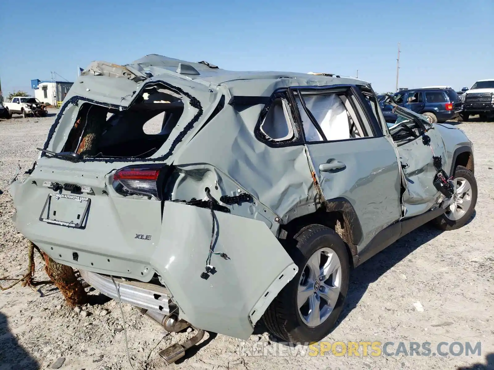 4 Photograph of a damaged car 2T3W1RFV4MW151200 TOYOTA RAV4 2021