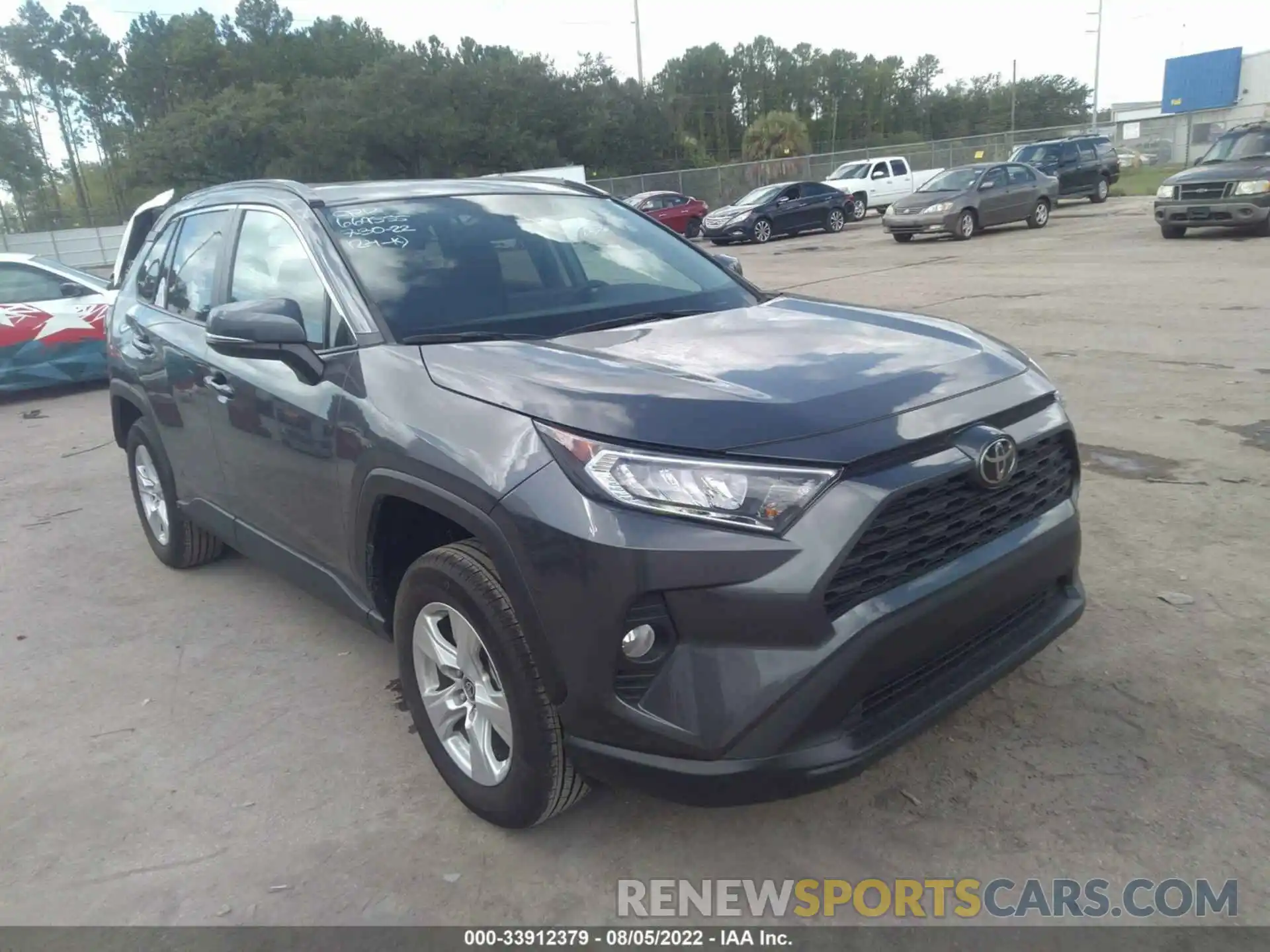 1 Photograph of a damaged car 2T3W1RFV4MW157062 TOYOTA RAV4 2021