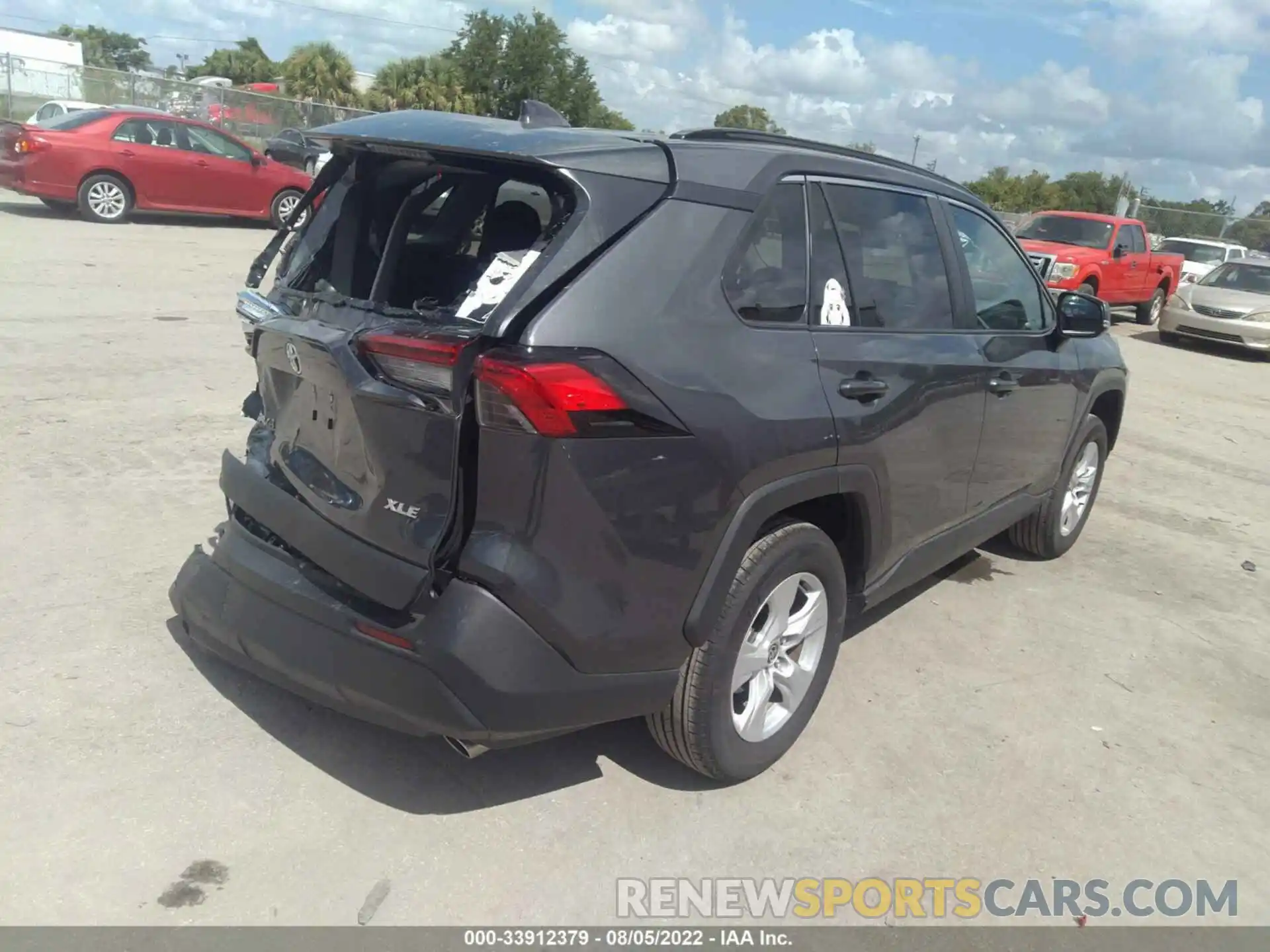 4 Photograph of a damaged car 2T3W1RFV4MW157062 TOYOTA RAV4 2021