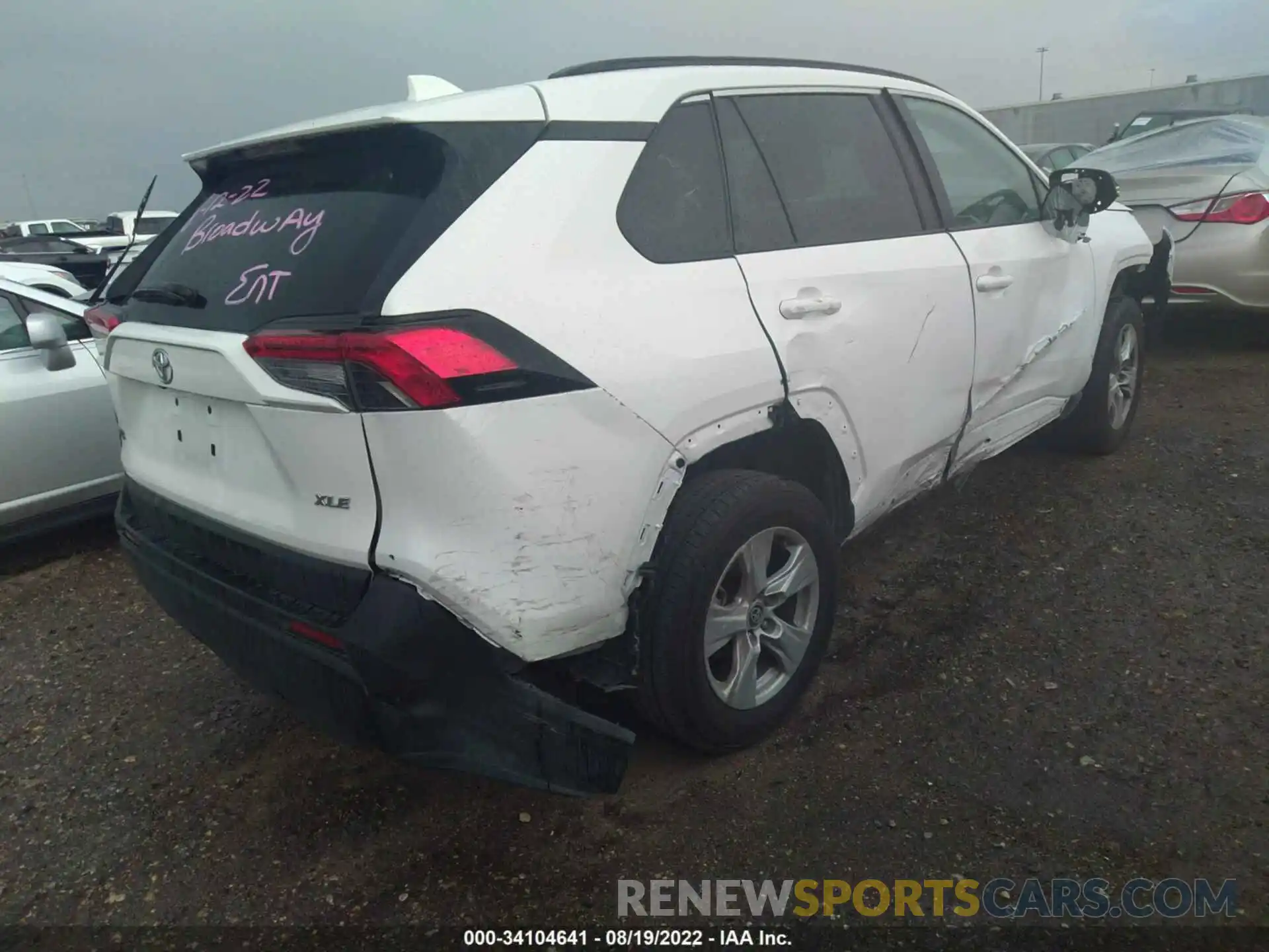 4 Photograph of a damaged car 2T3W1RFV4MW159412 TOYOTA RAV4 2021