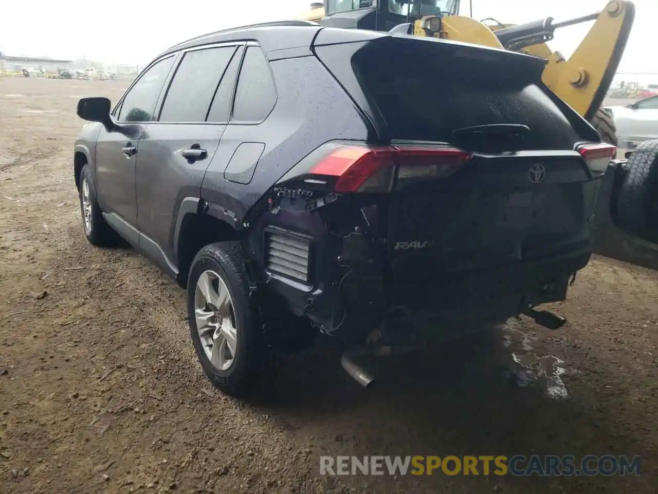 3 Photograph of a damaged car 2T3W1RFV4MW161726 TOYOTA RAV4 2021