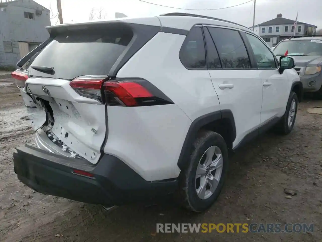 4 Photograph of a damaged car 2T3W1RFV4MW162732 TOYOTA RAV4 2021