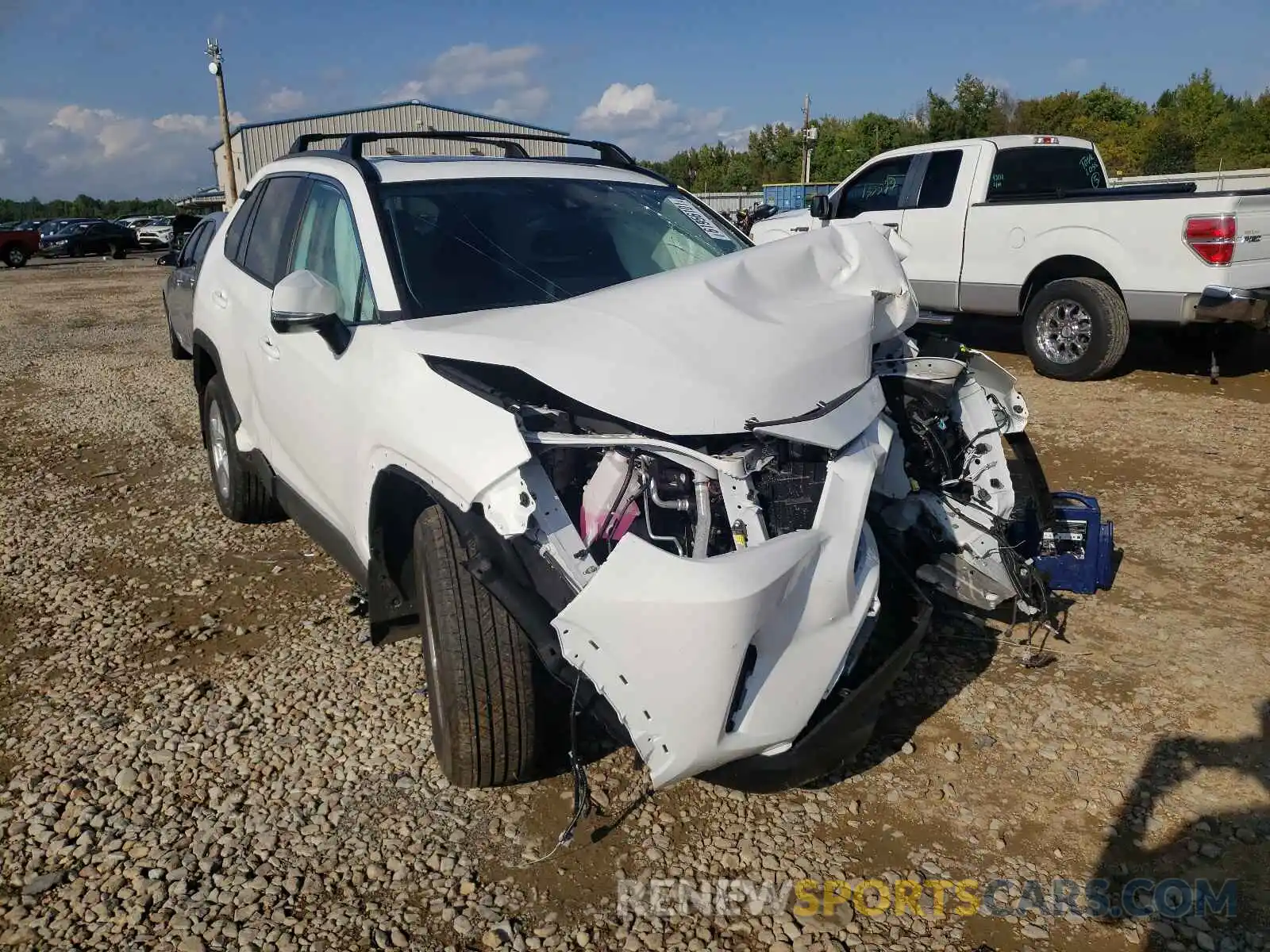 1 Photograph of a damaged car 2T3W1RFV4MW170703 TOYOTA RAV4 2021