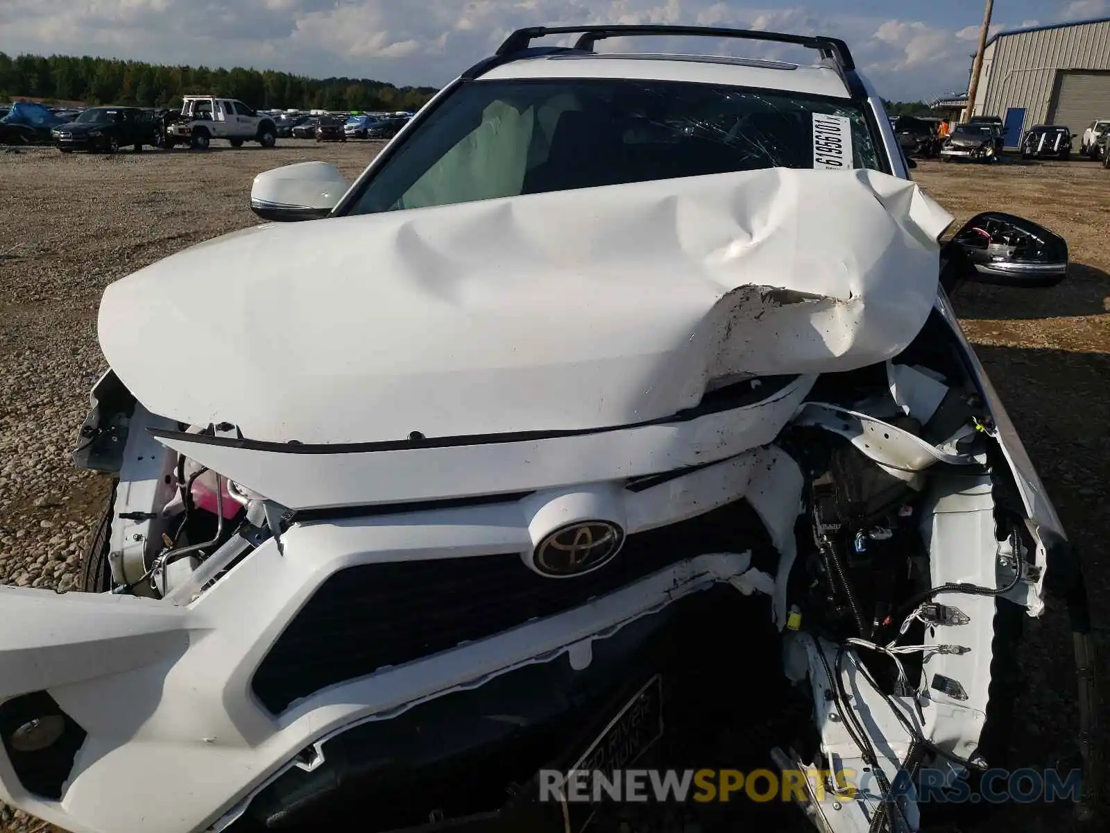 7 Photograph of a damaged car 2T3W1RFV4MW170703 TOYOTA RAV4 2021