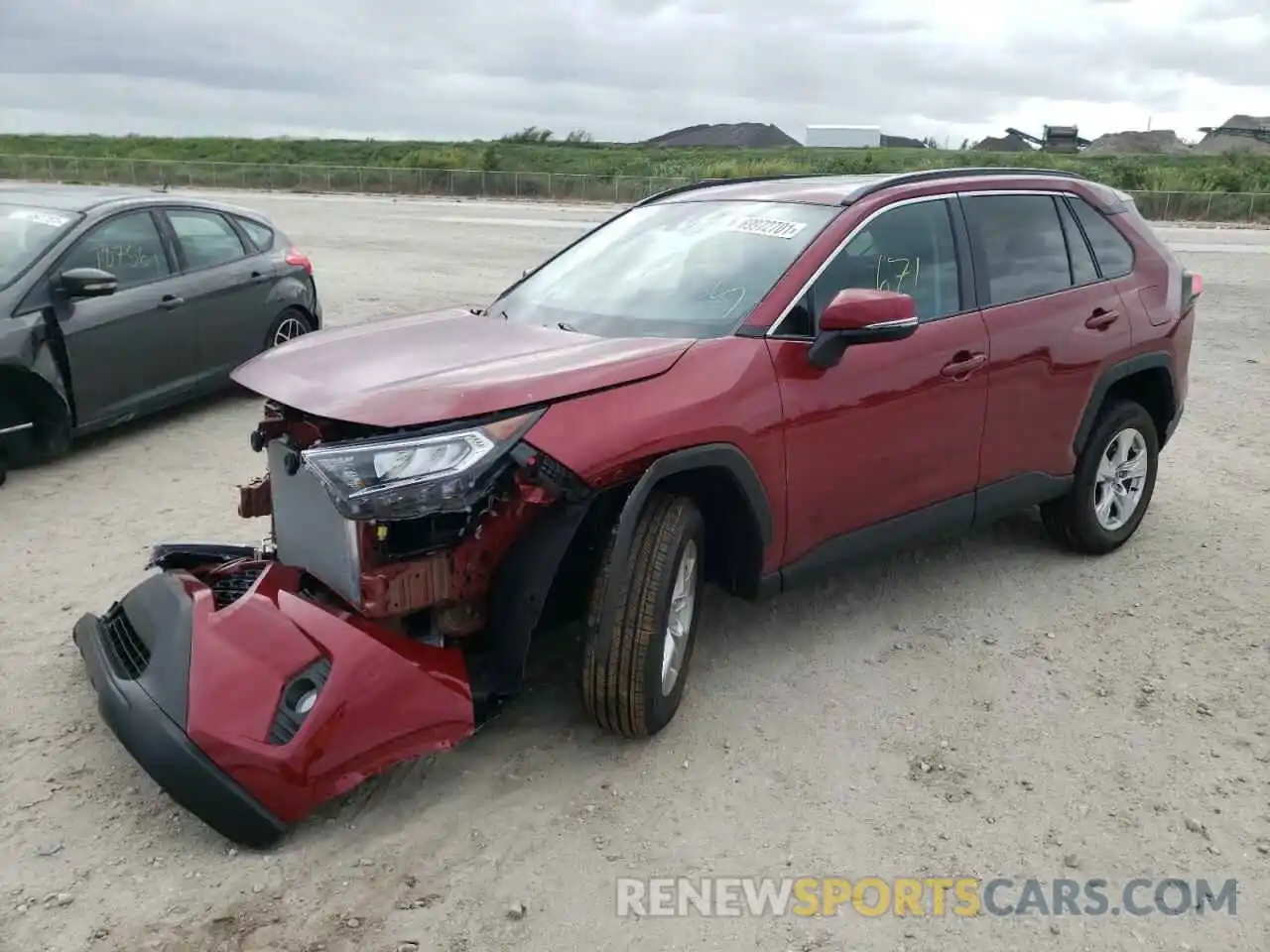 2 Photograph of a damaged car 2T3W1RFV4MW174590 TOYOTA RAV4 2021