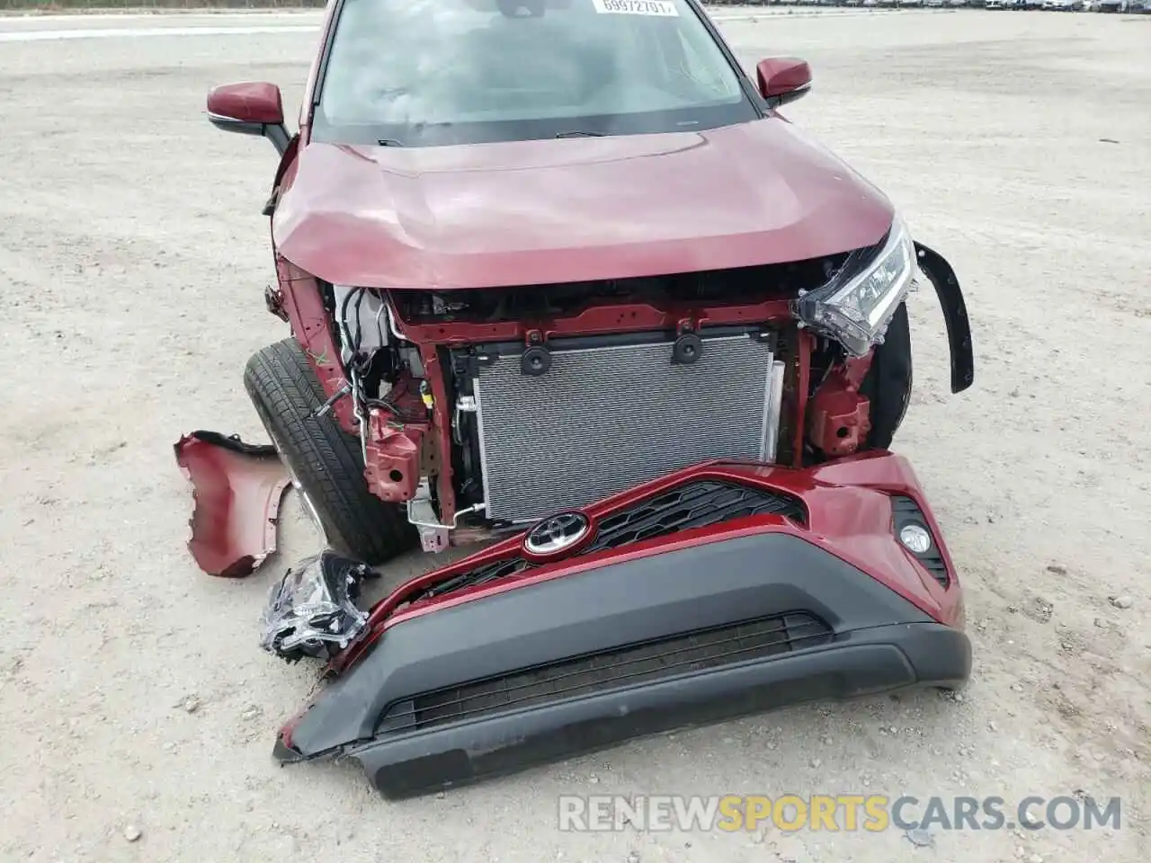 9 Photograph of a damaged car 2T3W1RFV4MW174590 TOYOTA RAV4 2021