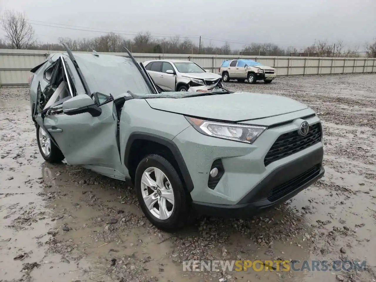 1 Photograph of a damaged car 2T3W1RFV4MW179191 TOYOTA RAV4 2021