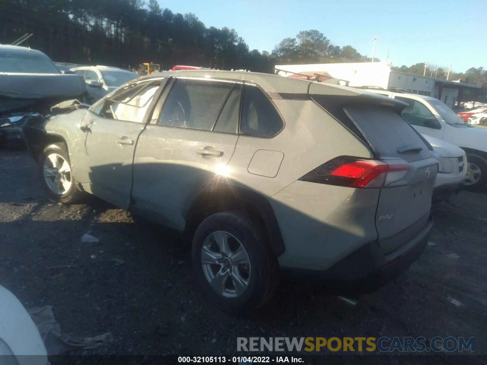 3 Photograph of a damaged car 2T3W1RFV5MC089307 TOYOTA RAV4 2021