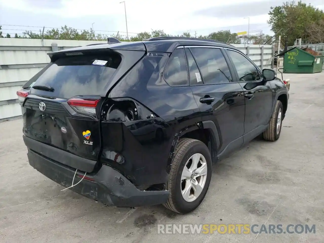 4 Photograph of a damaged car 2T3W1RFV5MC110530 TOYOTA RAV4 2021