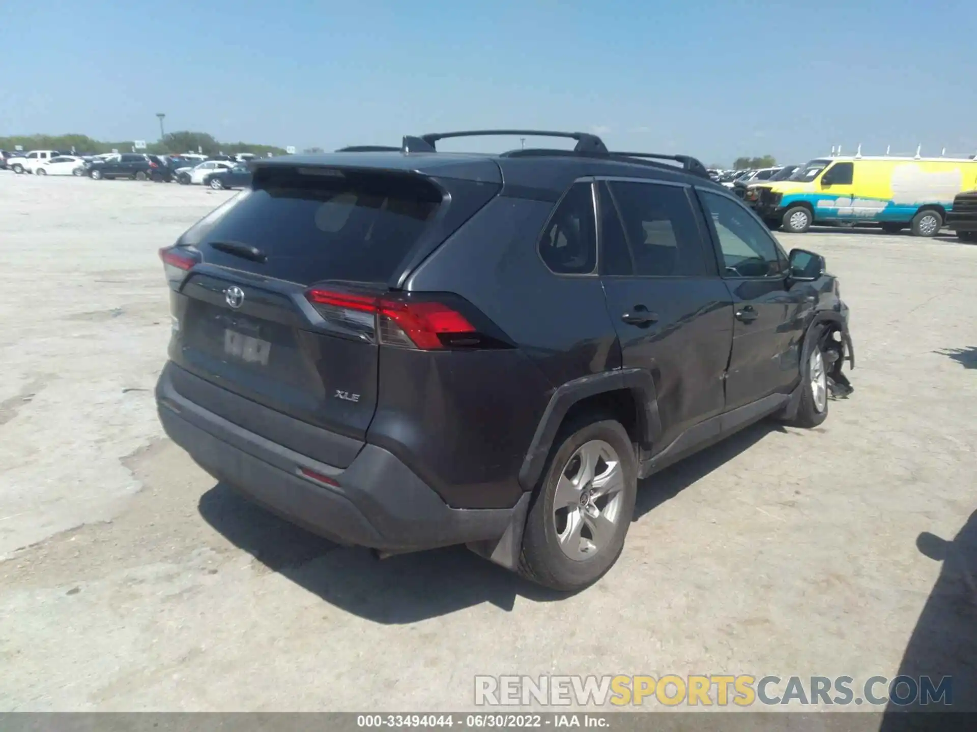 4 Photograph of a damaged car 2T3W1RFV5MC129921 TOYOTA RAV4 2021