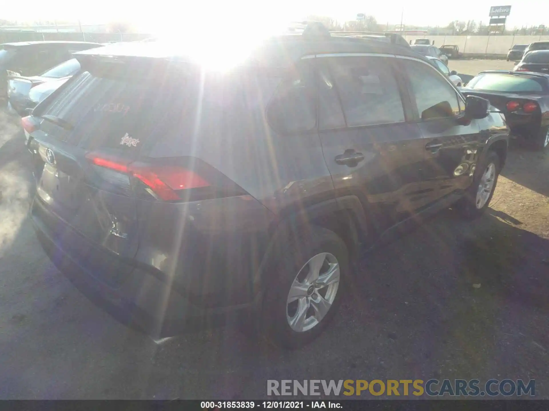 4 Photograph of a damaged car 2T3W1RFV5MC133709 TOYOTA RAV4 2021