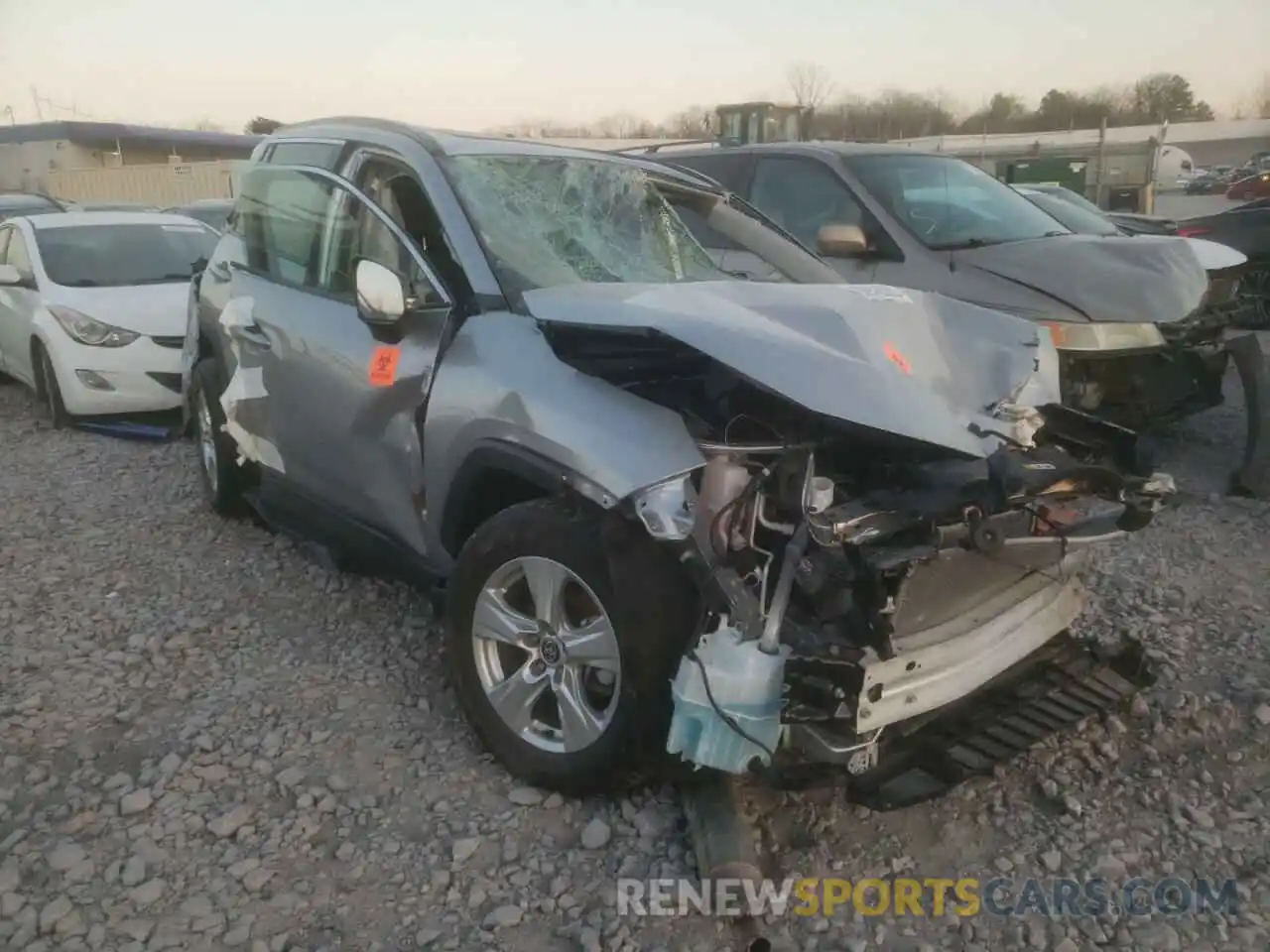 1 Photograph of a damaged car 2T3W1RFV5MC140949 TOYOTA RAV4 2021