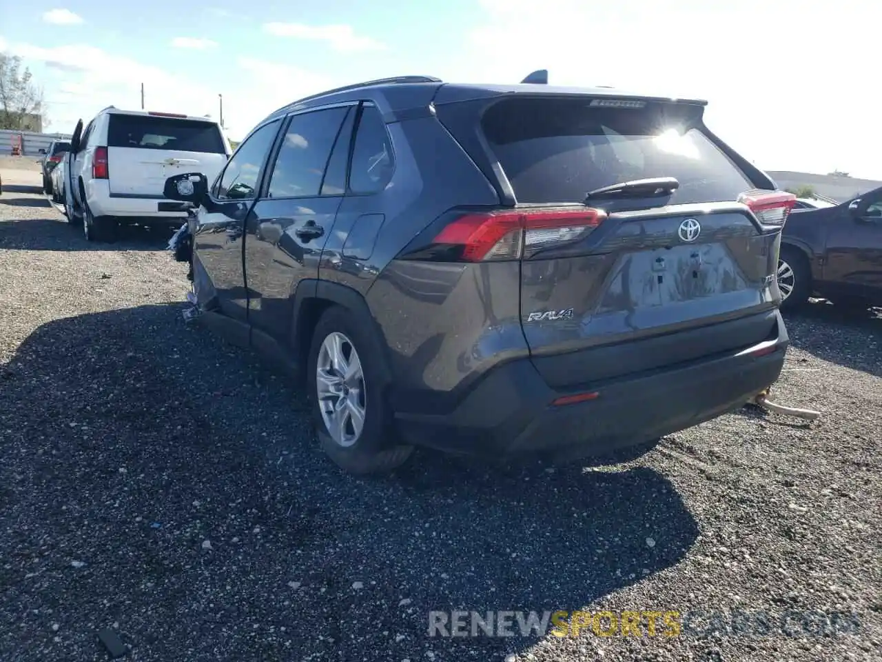 3 Photograph of a damaged car 2T3W1RFV5MC165057 TOYOTA RAV4 2021