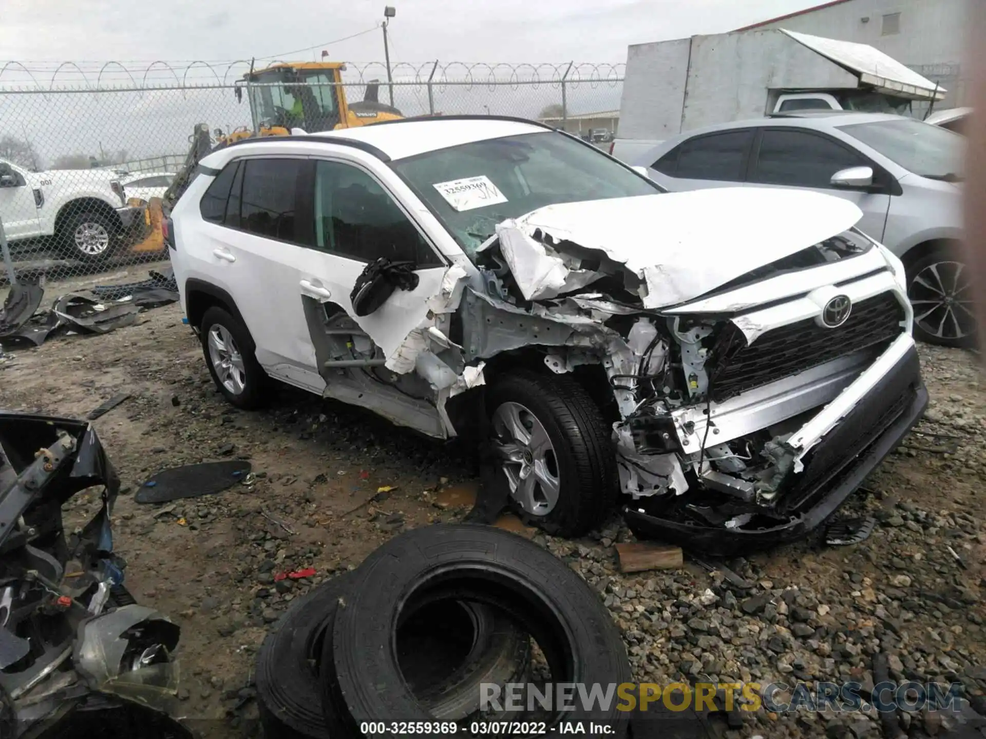 1 Photograph of a damaged car 2T3W1RFV5MC168718 TOYOTA RAV4 2021