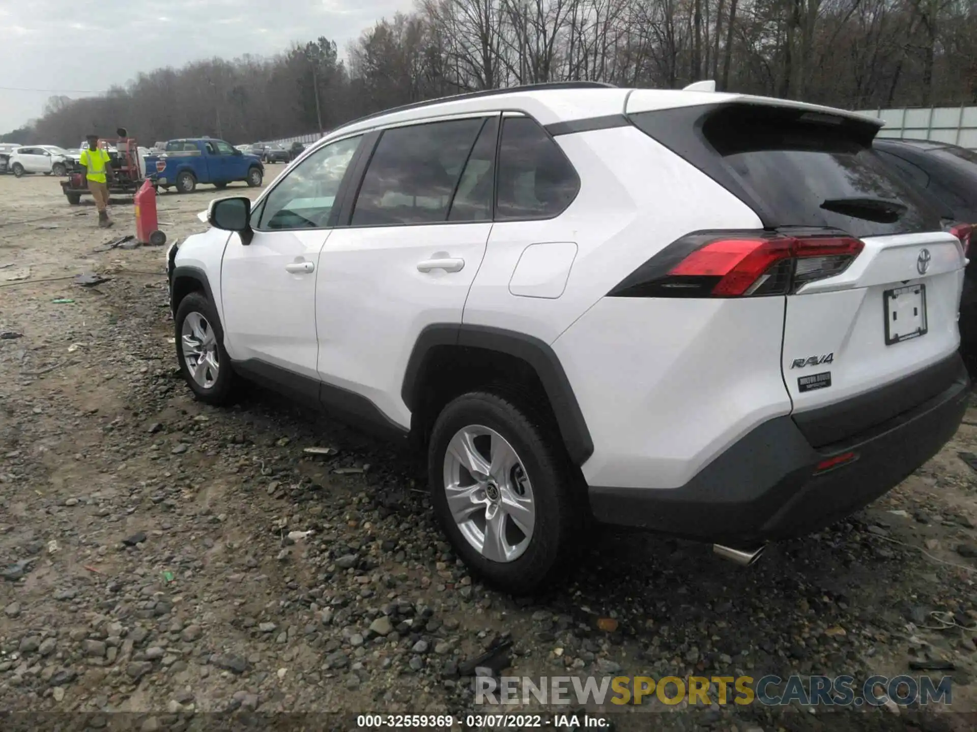 3 Photograph of a damaged car 2T3W1RFV5MC168718 TOYOTA RAV4 2021