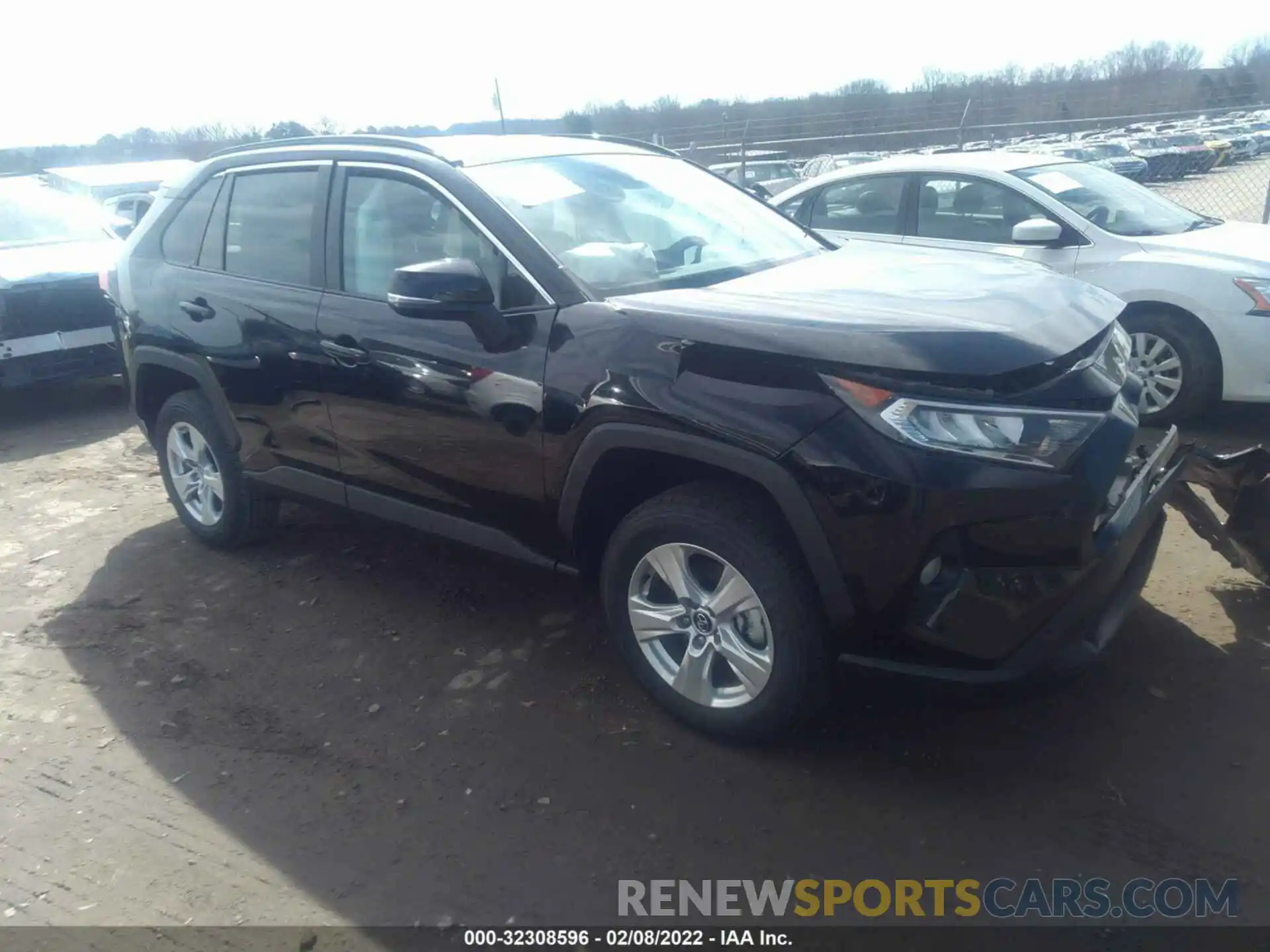 1 Photograph of a damaged car 2T3W1RFV5MW108436 TOYOTA RAV4 2021