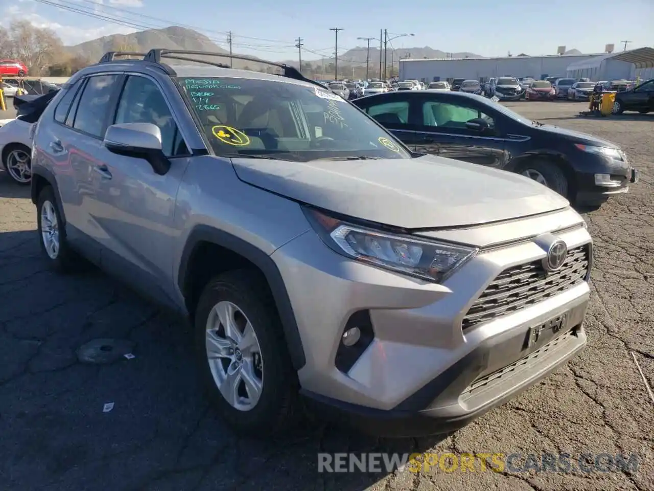 1 Photograph of a damaged car 2T3W1RFV5MW109201 TOYOTA RAV4 2021