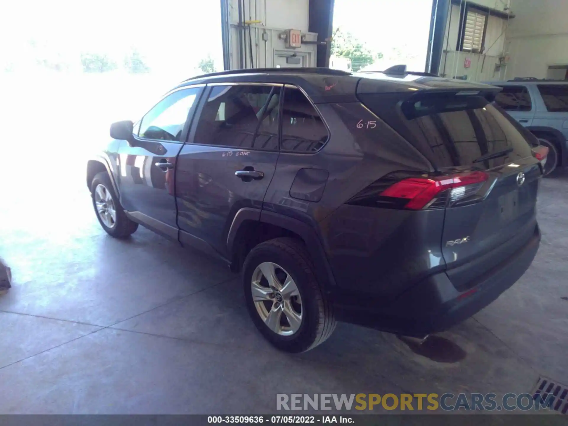 3 Photograph of a damaged car 2T3W1RFV5MW113569 TOYOTA RAV4 2021