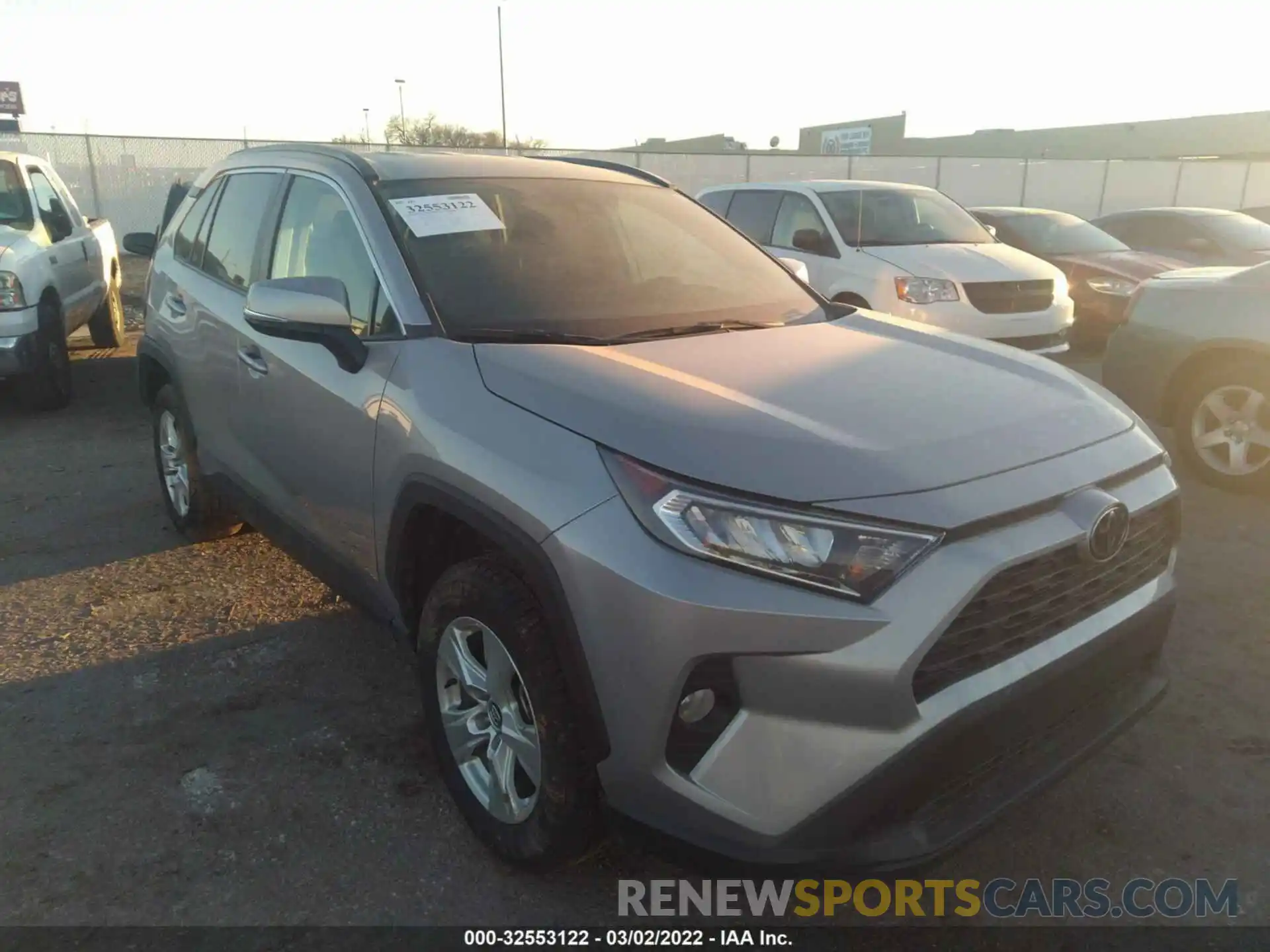 1 Фотография поврежденного автомобиля 2T3W1RFV5MW116195 TOYOTA RAV4 2021