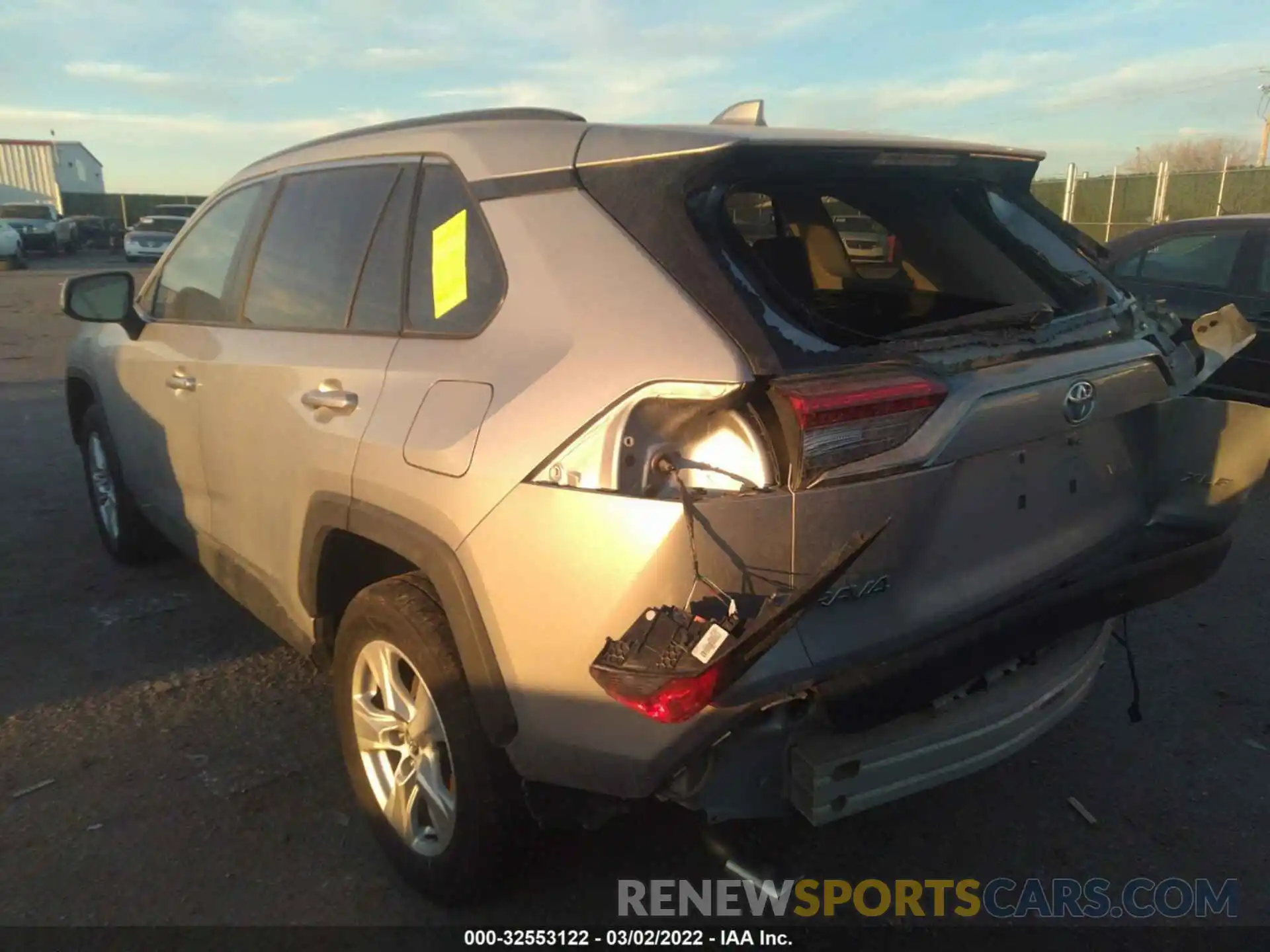 3 Photograph of a damaged car 2T3W1RFV5MW116195 TOYOTA RAV4 2021