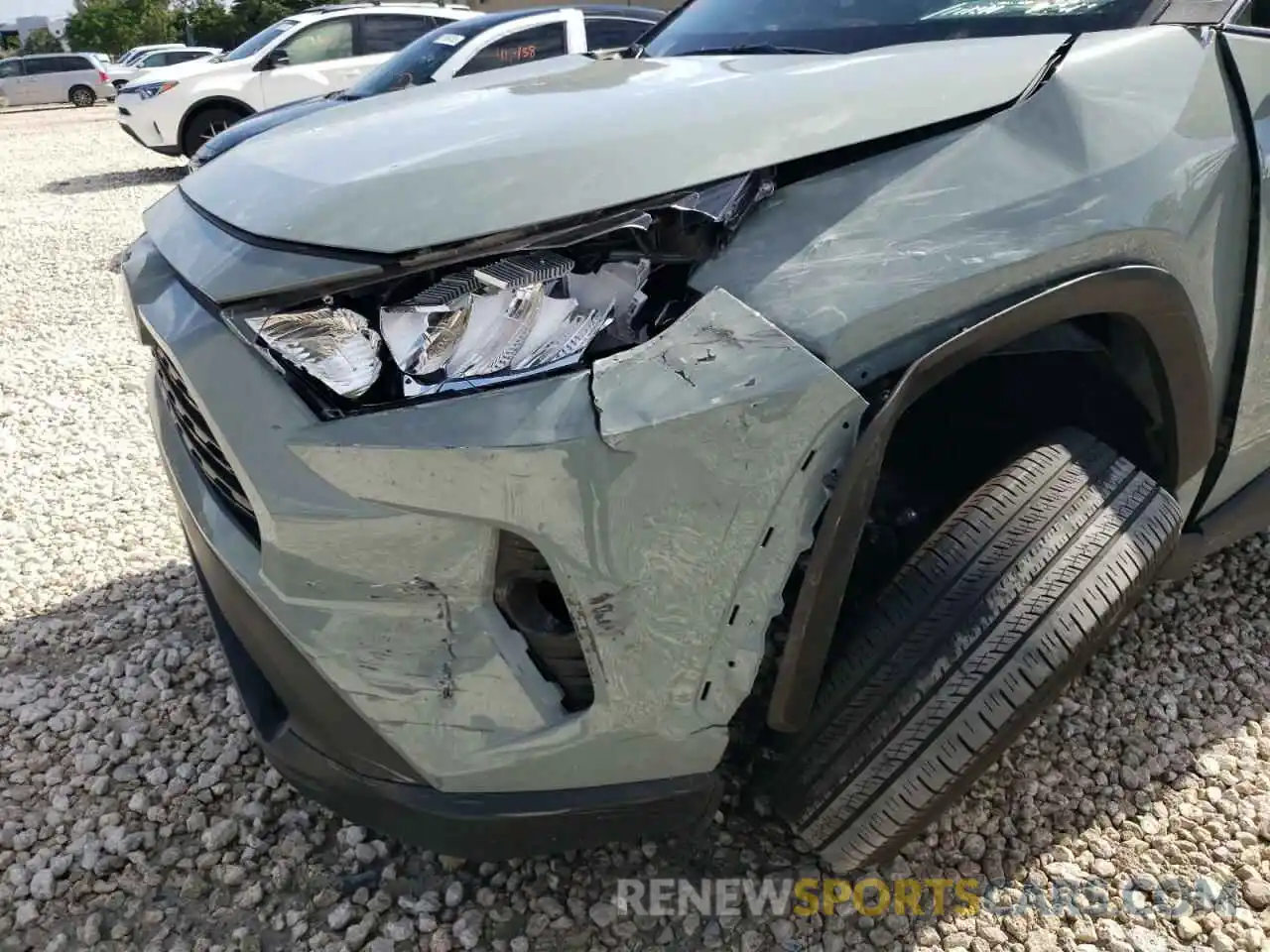 9 Photograph of a damaged car 2T3W1RFV5MW128377 TOYOTA RAV4 2021