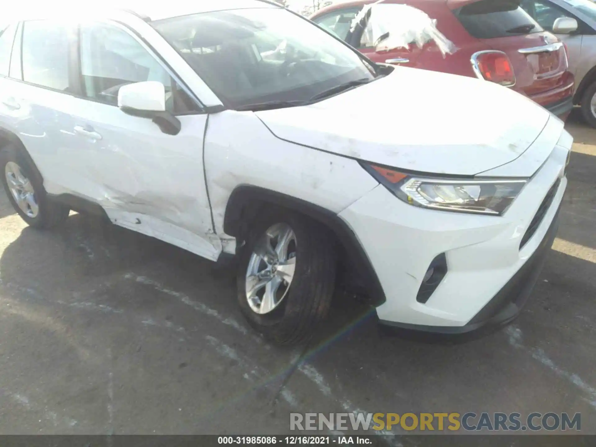 6 Photograph of a damaged car 2T3W1RFV5MW142957 TOYOTA RAV4 2021