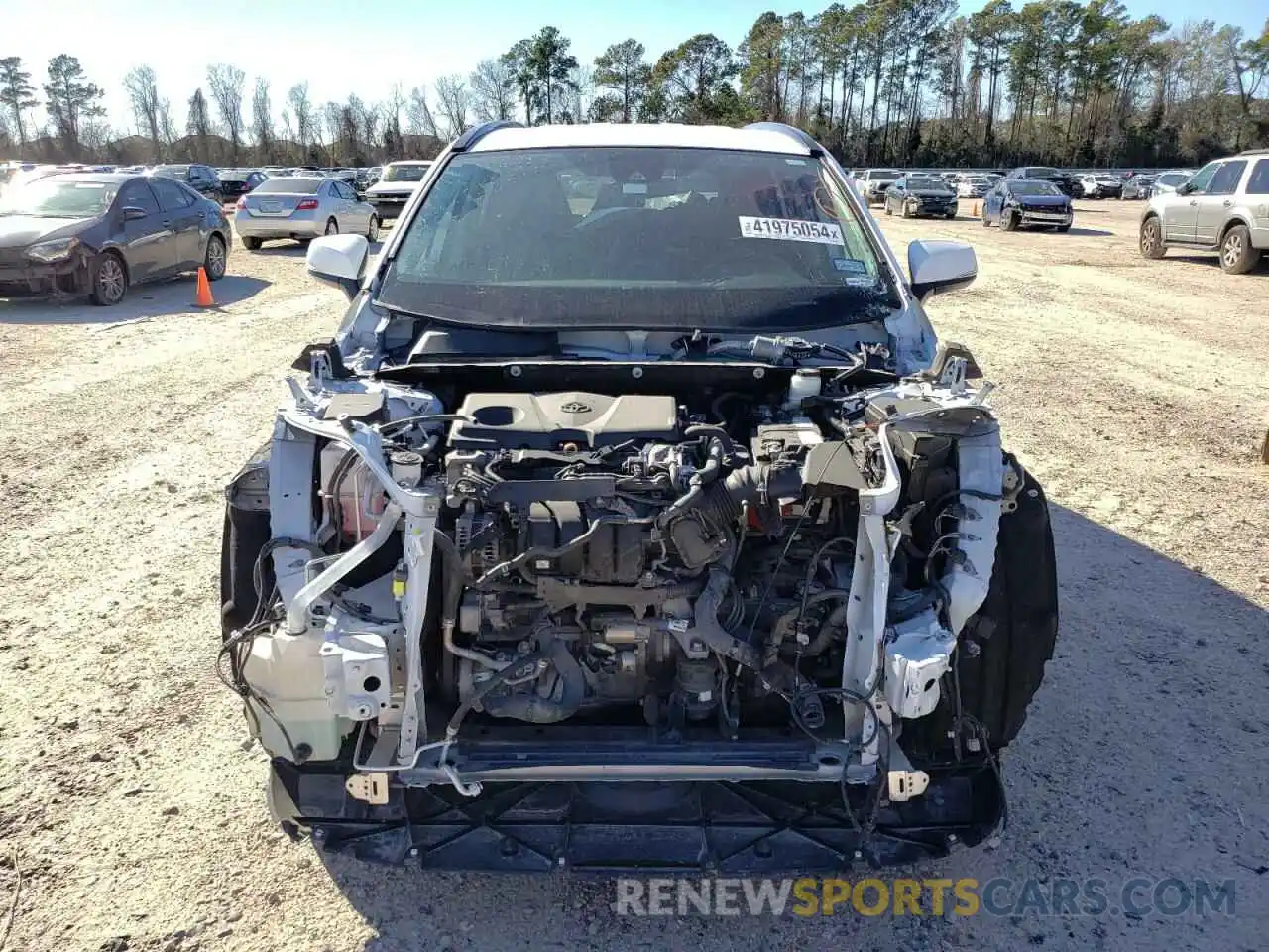 5 Photograph of a damaged car 2T3W1RFV5MW149990 TOYOTA RAV4 2021