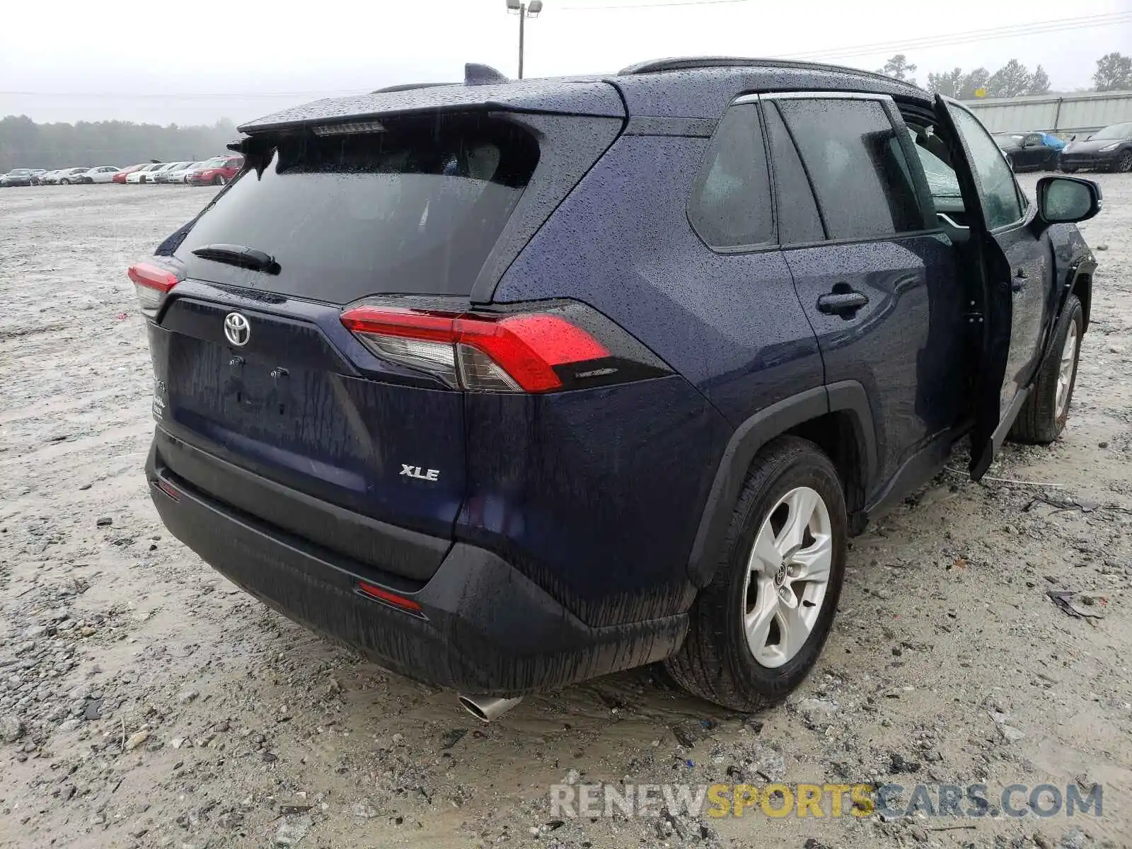 4 Photograph of a damaged car 2T3W1RFV5MW154445 TOYOTA RAV4 2021