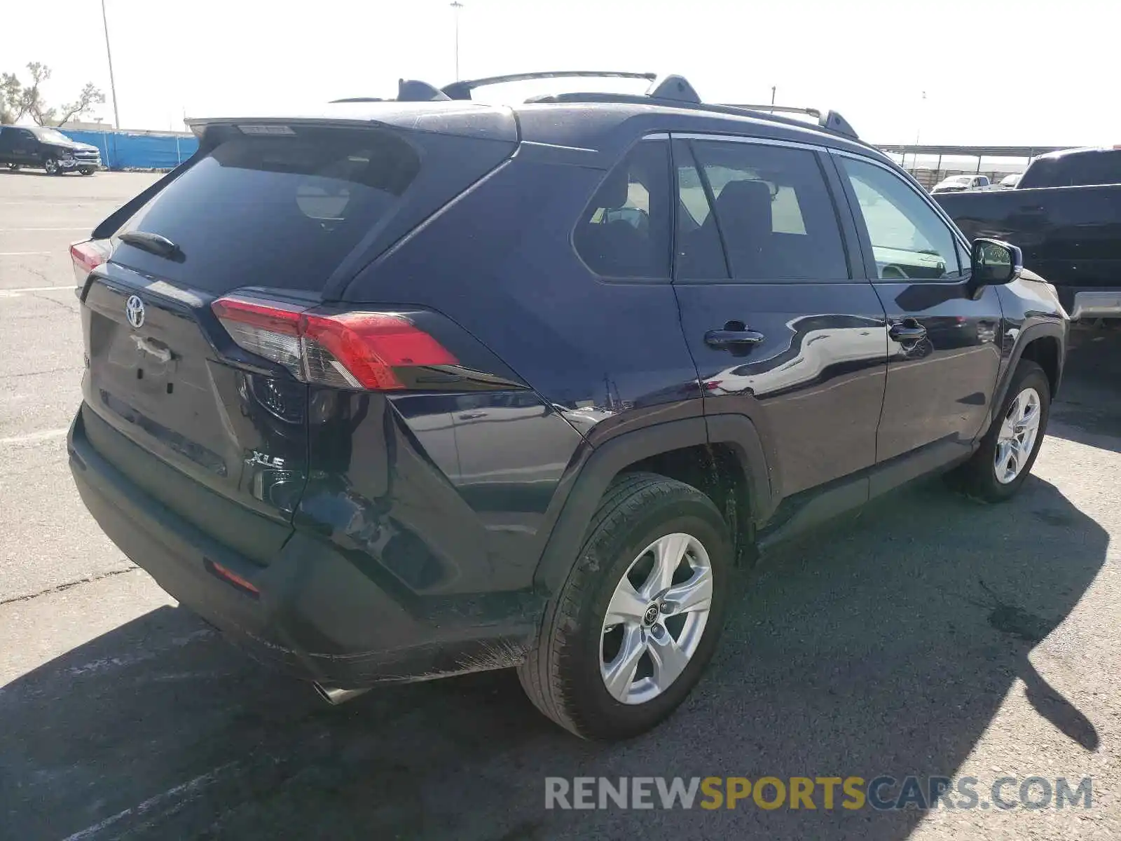 4 Photograph of a damaged car 2T3W1RFV5MW157815 TOYOTA RAV4 2021