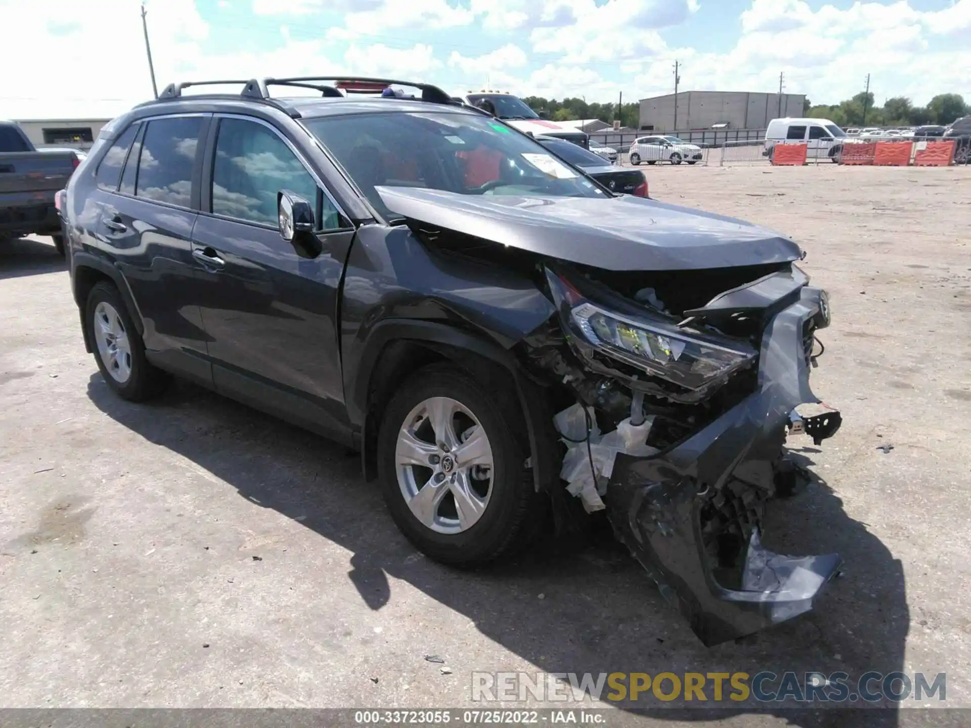 1 Photograph of a damaged car 2T3W1RFV5MW166224 TOYOTA RAV4 2021